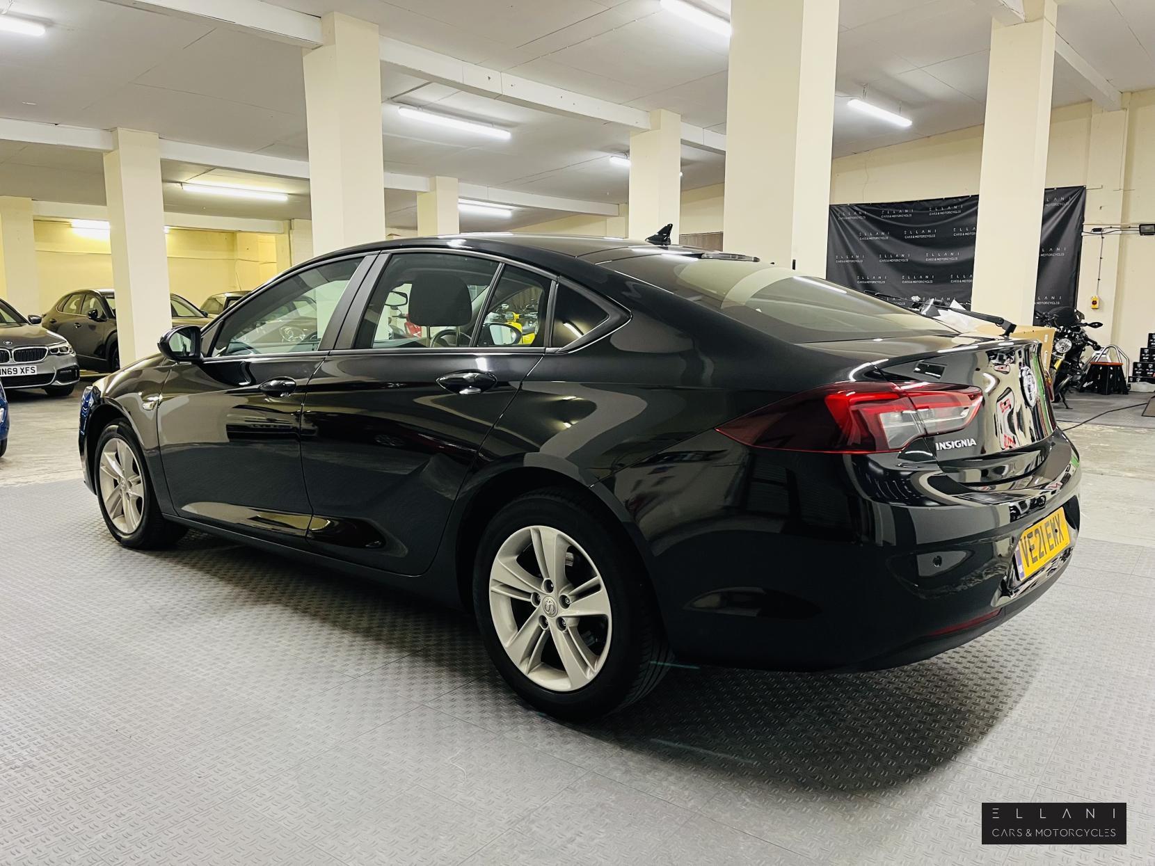 Vauxhall Insignia 1.5 Turbo D SE Nav Grand Sport 5dr Diesel Manual Euro 6 (s/s) (122 ps)