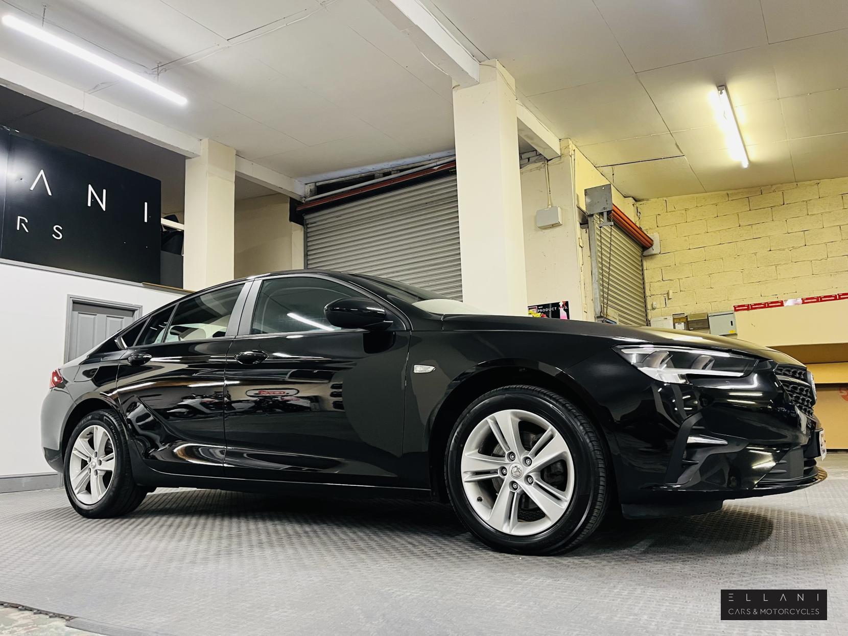 Vauxhall Insignia 1.5 Turbo D SE Nav Grand Sport 5dr Diesel Manual Euro 6 (s/s) (122 ps)