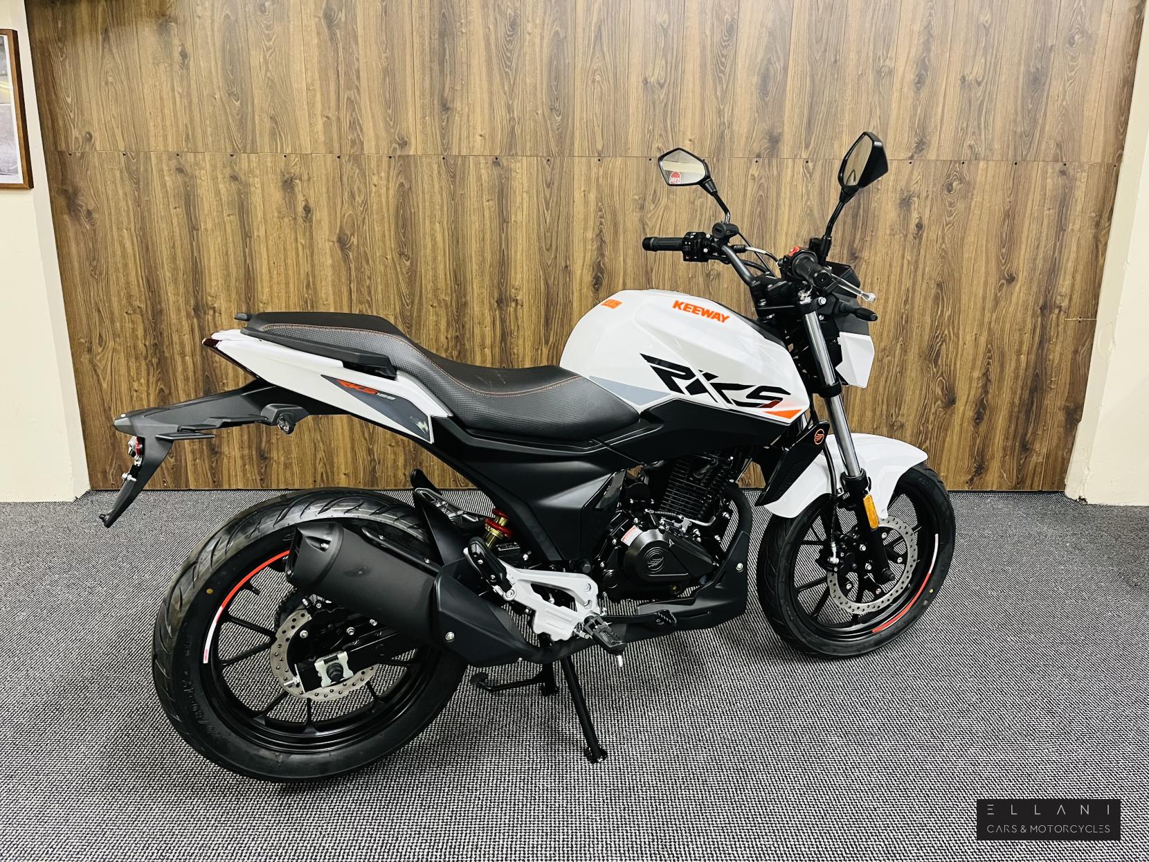 Keeway RKS 125 125 Naked Petrol Manual Euro 5 (12 ps)