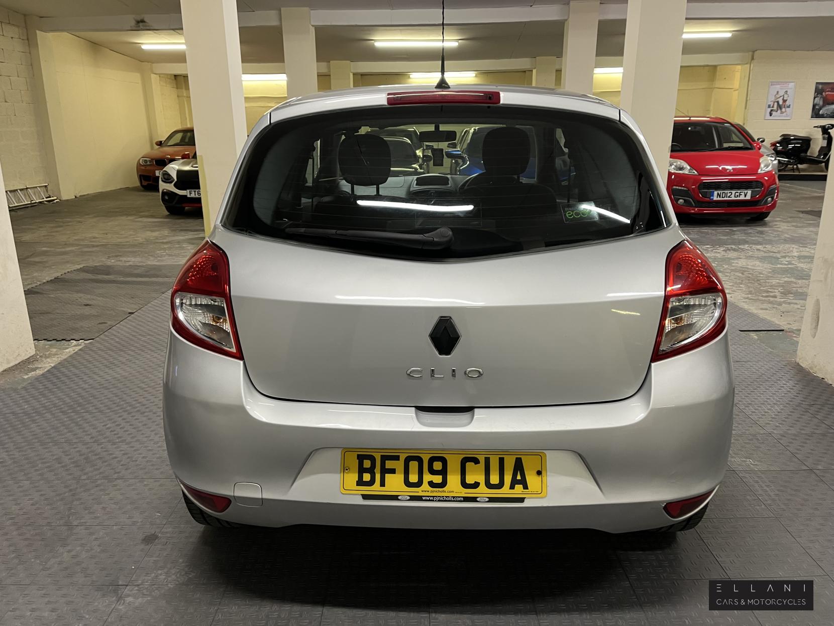 Renault Clio 1.5 dCi eco2 Extreme Hatchback 3dr Diesel Manual Euro 4 (AC) (86 ps)