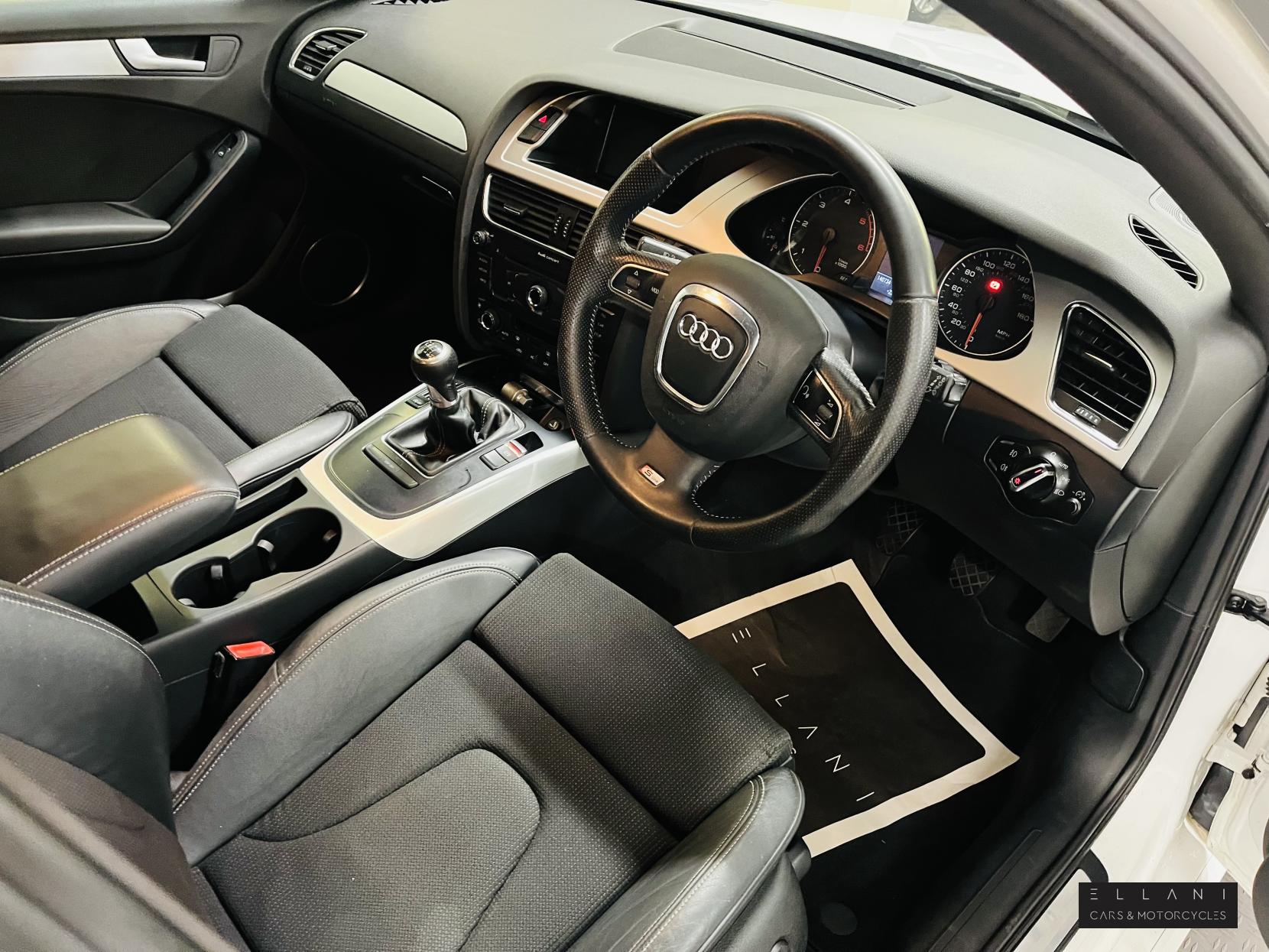 Audi A4 Avant 2.0 TDI S line Special Edition Estate 5dr Diesel Manual Euro 5 (s/s) (143 ps)