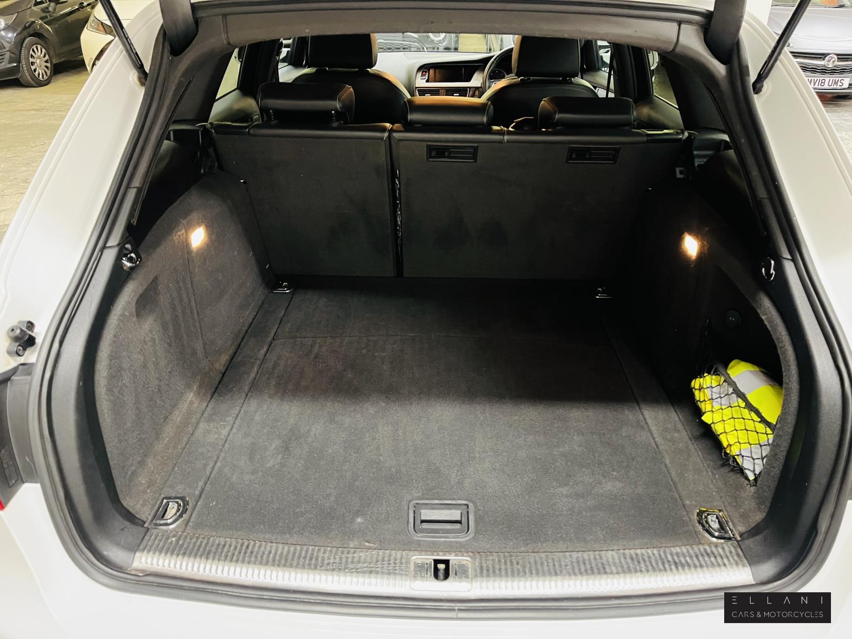 Audi A4 Avant 2.0 TDI S line Special Edition Estate 5dr Diesel Manual Euro 5 (s/s) (143 ps)