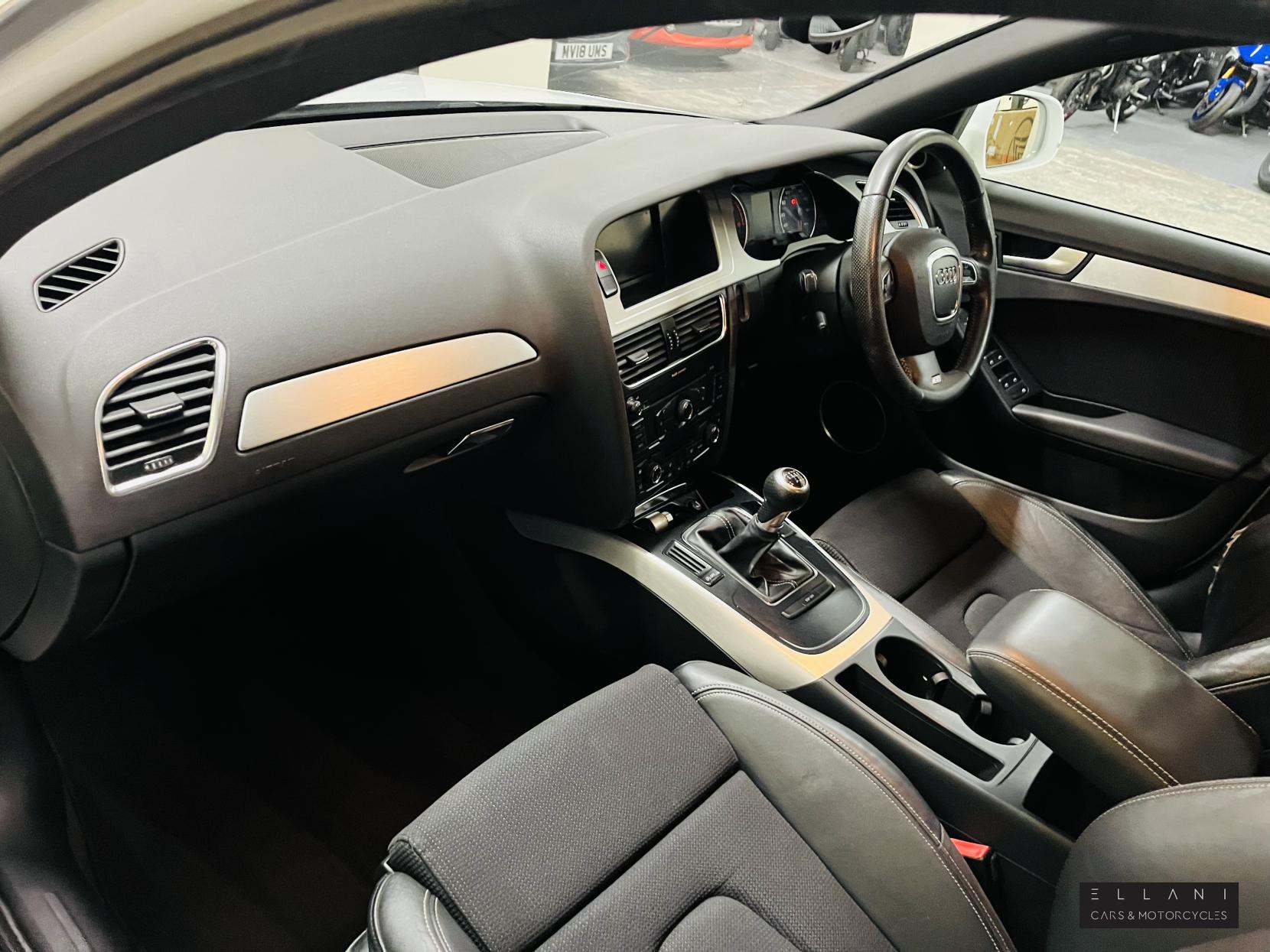 Audi A4 Avant 2.0 TDI S line Special Edition Estate 5dr Diesel Manual Euro 5 (s/s) (143 ps)