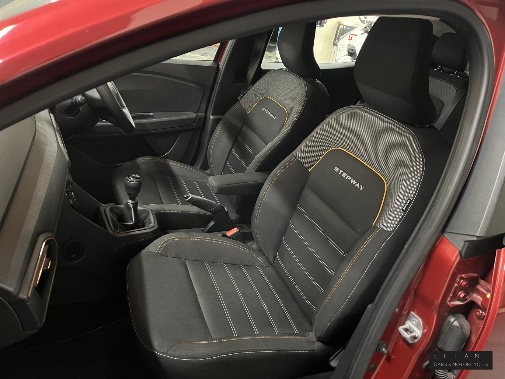 Dacia Sandero Stepway 1.0 TCe Essential Hatchback 5dr Petrol Manual Euro 6 (s/s) (90 ps)