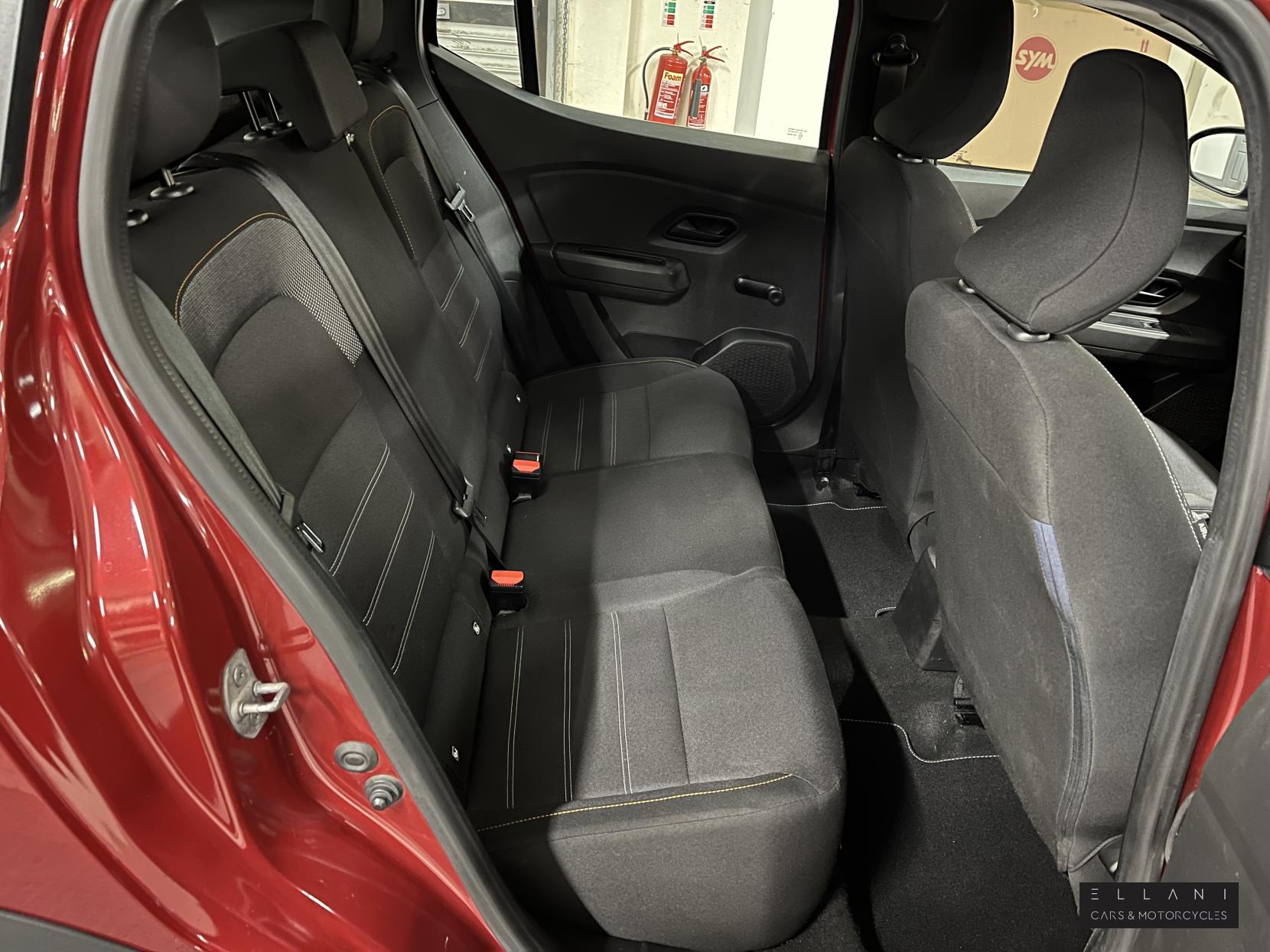 Dacia Sandero Stepway 1.0 TCe Essential Hatchback 5dr Petrol Manual Euro 6 (s/s) (90 ps)