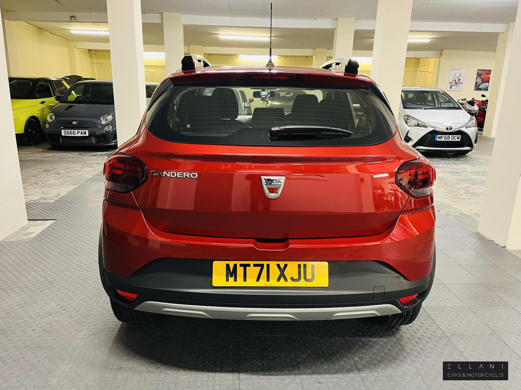 Dacia Sandero Stepway 1.0 TCe Essential Hatchback 5dr Petrol Manual Euro 6 (s/s) (90 ps)