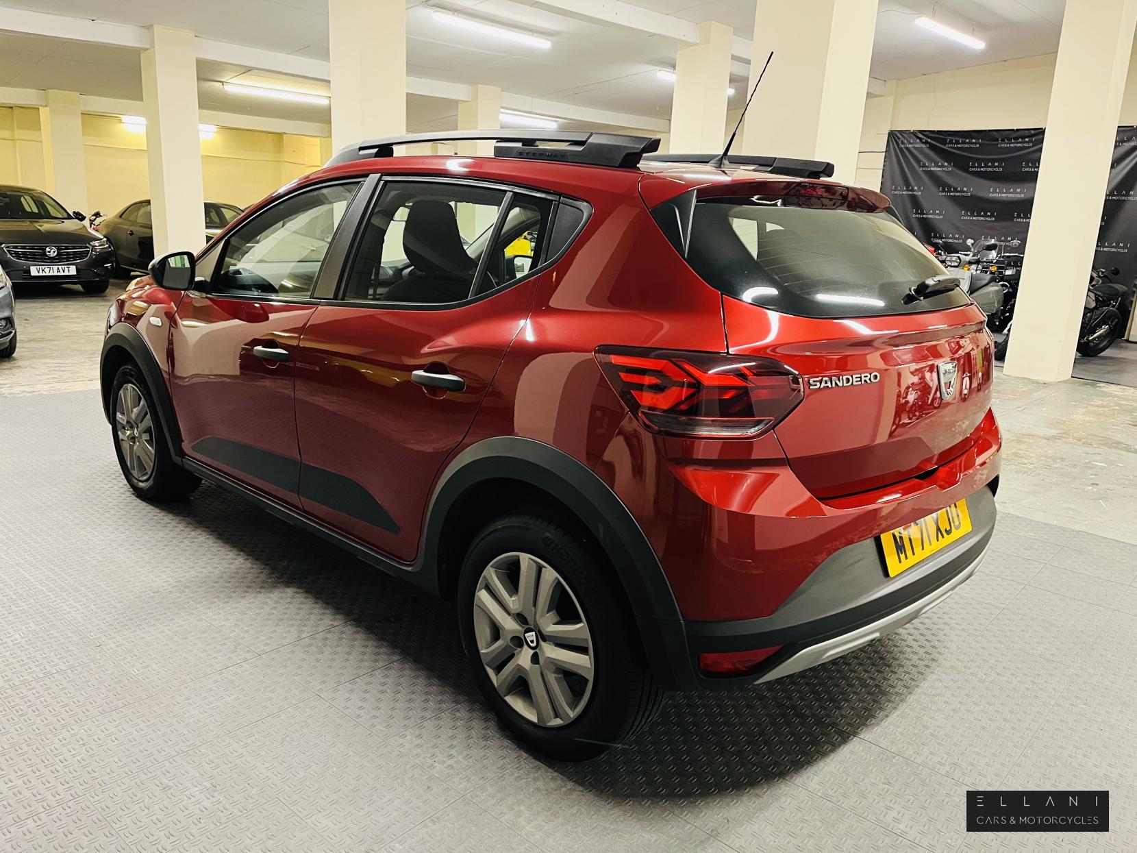 Dacia Sandero Stepway 1.0 TCe Essential Hatchback 5dr Petrol Manual Euro 6 (s/s) (90 ps)