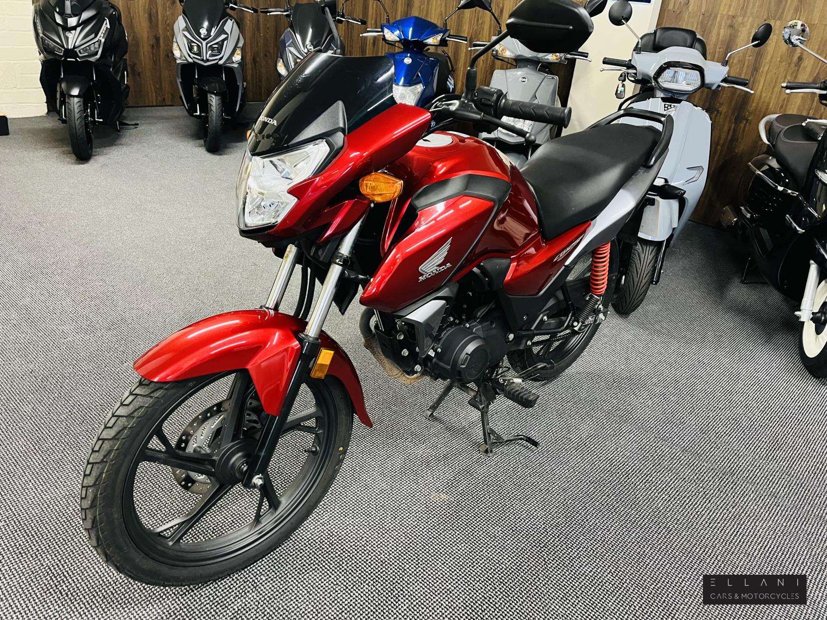 Honda CB125F 125 Naked Petrol Manual Euro 5 (11 ps)