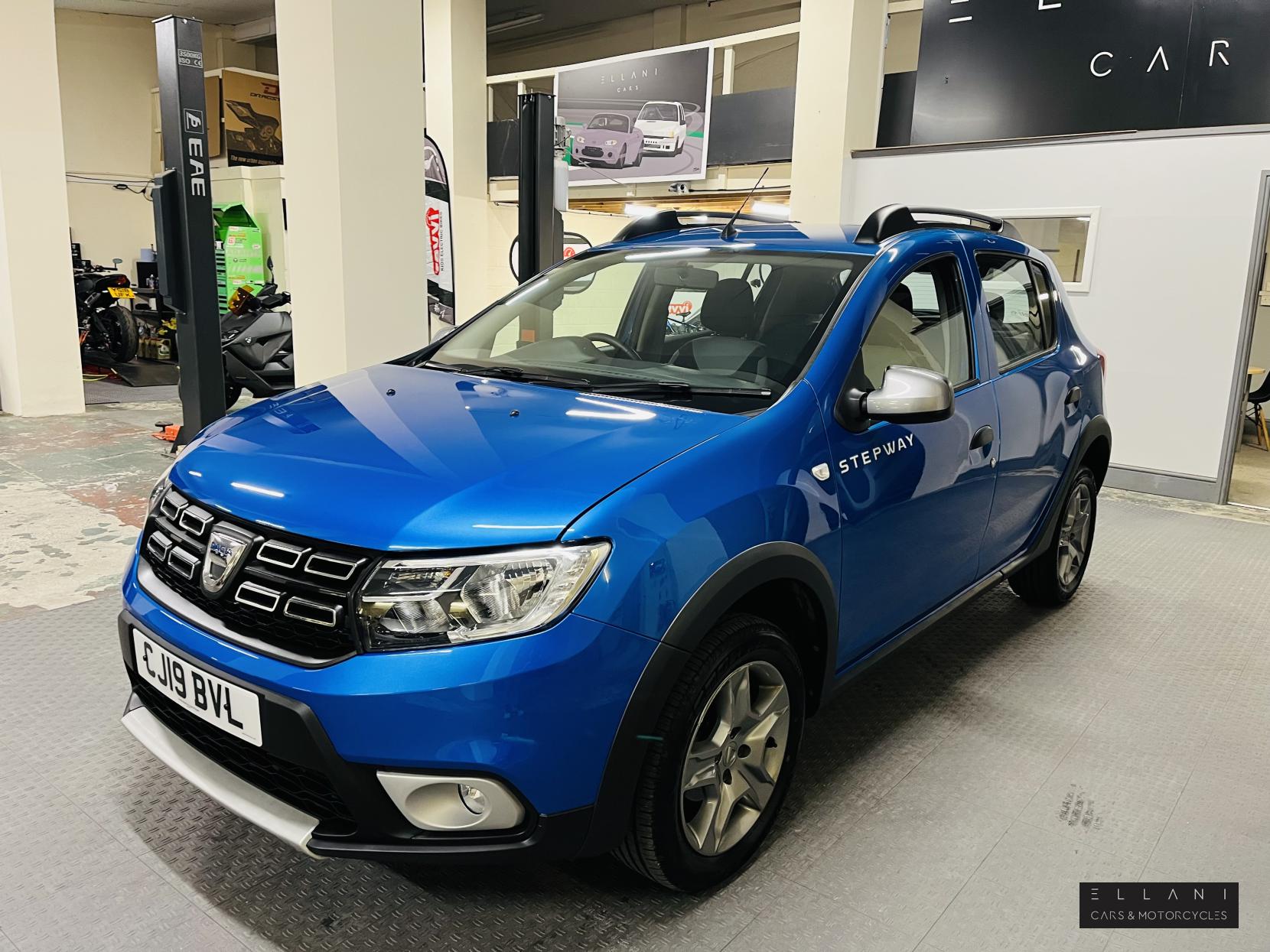 Dacia Sandero Stepway 0.9 TCe Comfort Hatchback 5dr Petrol Manual Euro 6 (s/s) (90 ps)