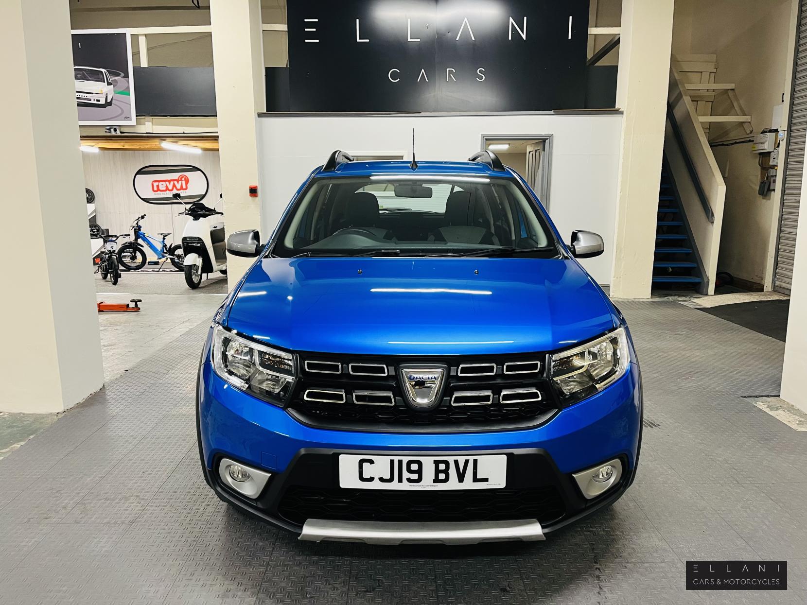 Dacia Sandero Stepway 0.9 TCe Comfort Hatchback 5dr Petrol Manual Euro 6 (s/s) (90 ps)