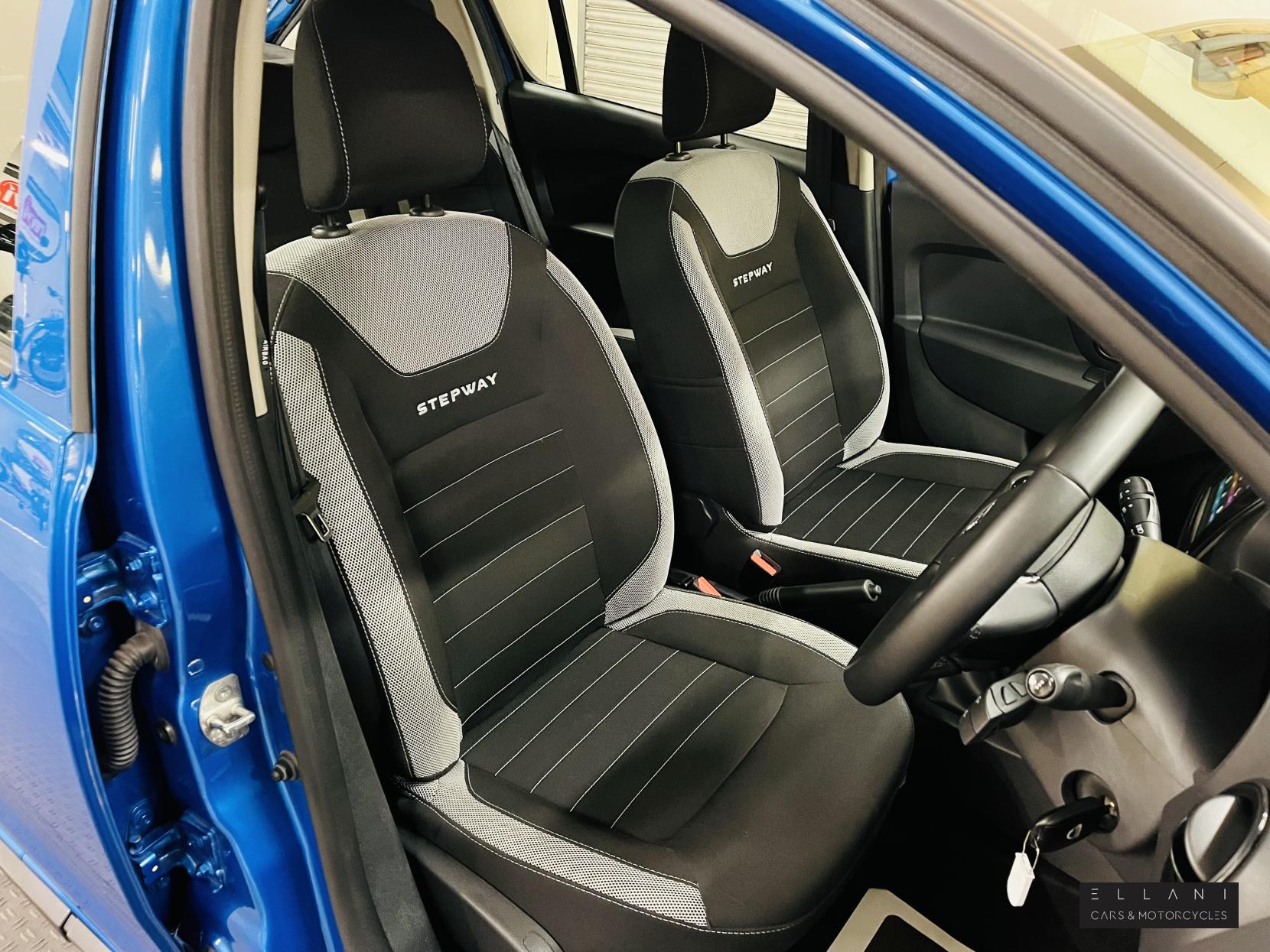 Dacia Sandero Stepway 0.9 TCe Comfort Hatchback 5dr Petrol Manual Euro 6 (s/s) (90 ps)