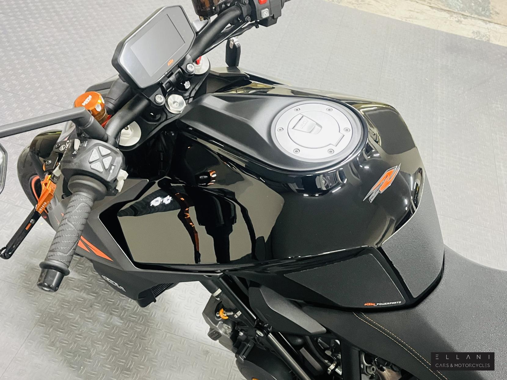 KTM 1290 Super Duke R 1290 Naked Petrol Manual Euro 4 (177 ps)