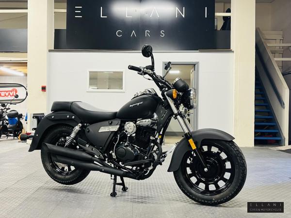 Keeway Superlight 125 125 Custom Cruiser Petrol Manual Euro 5 (10 ps)