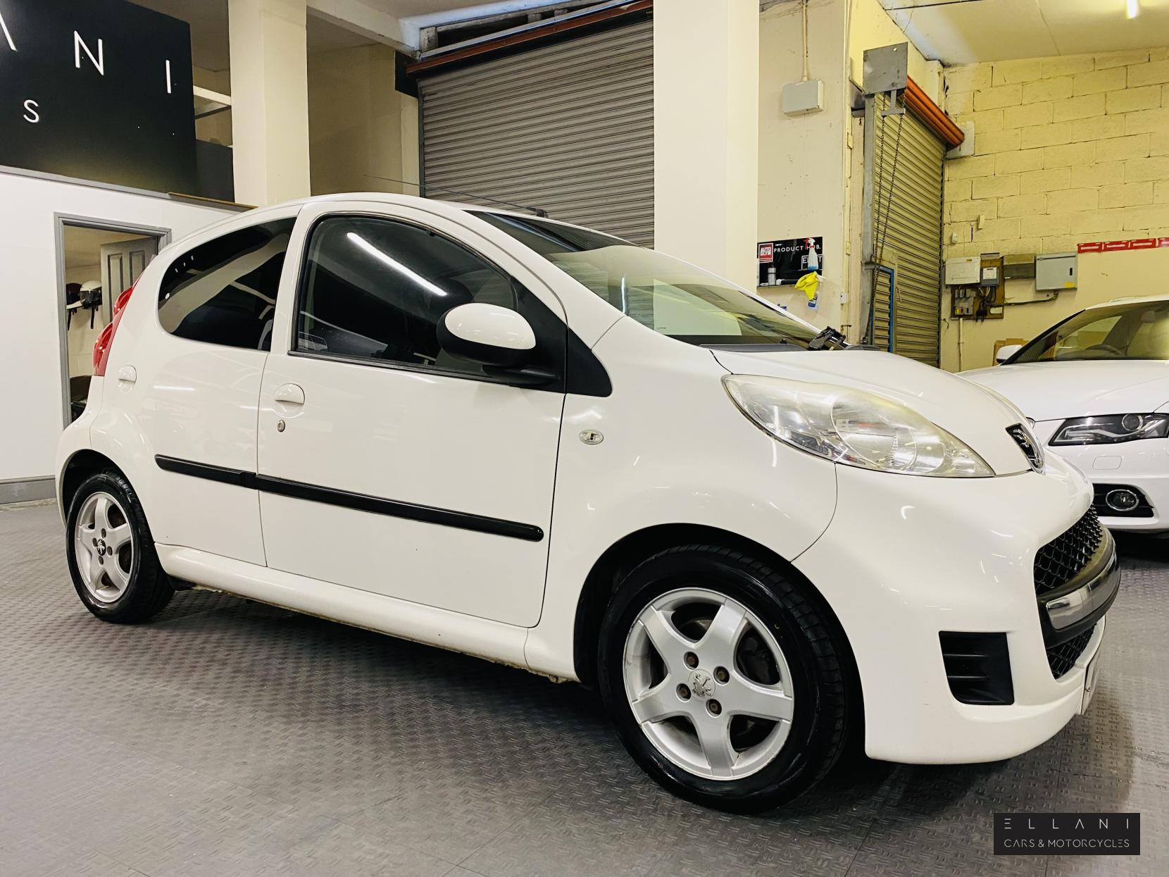 Peugeot 107 1.0 12V Envy Hatchback 5dr Petrol Manual Euro 5 (68 ps)