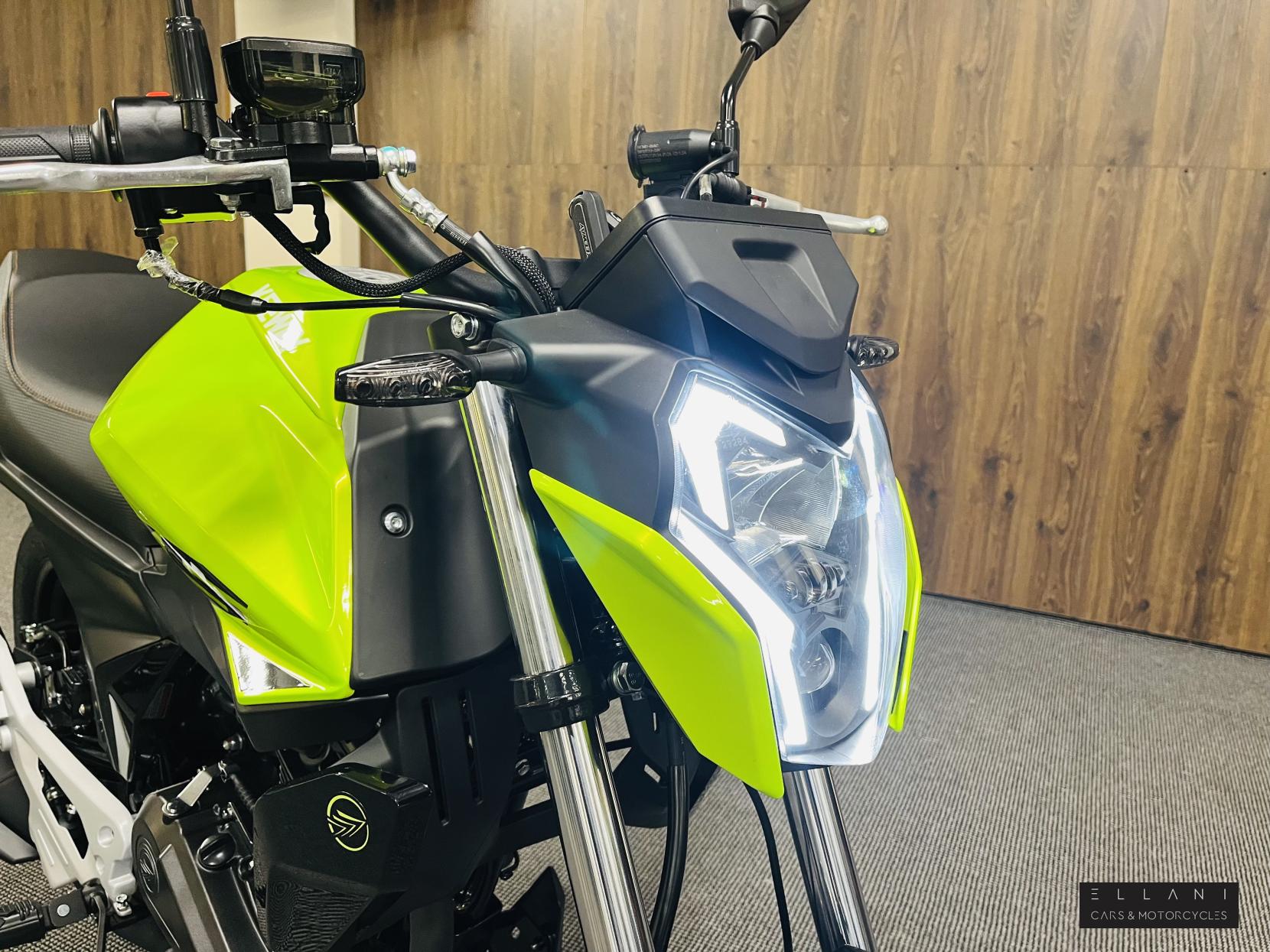 Keeway RKS 125 125 Naked Petrol Manual Euro 5 (12 ps)