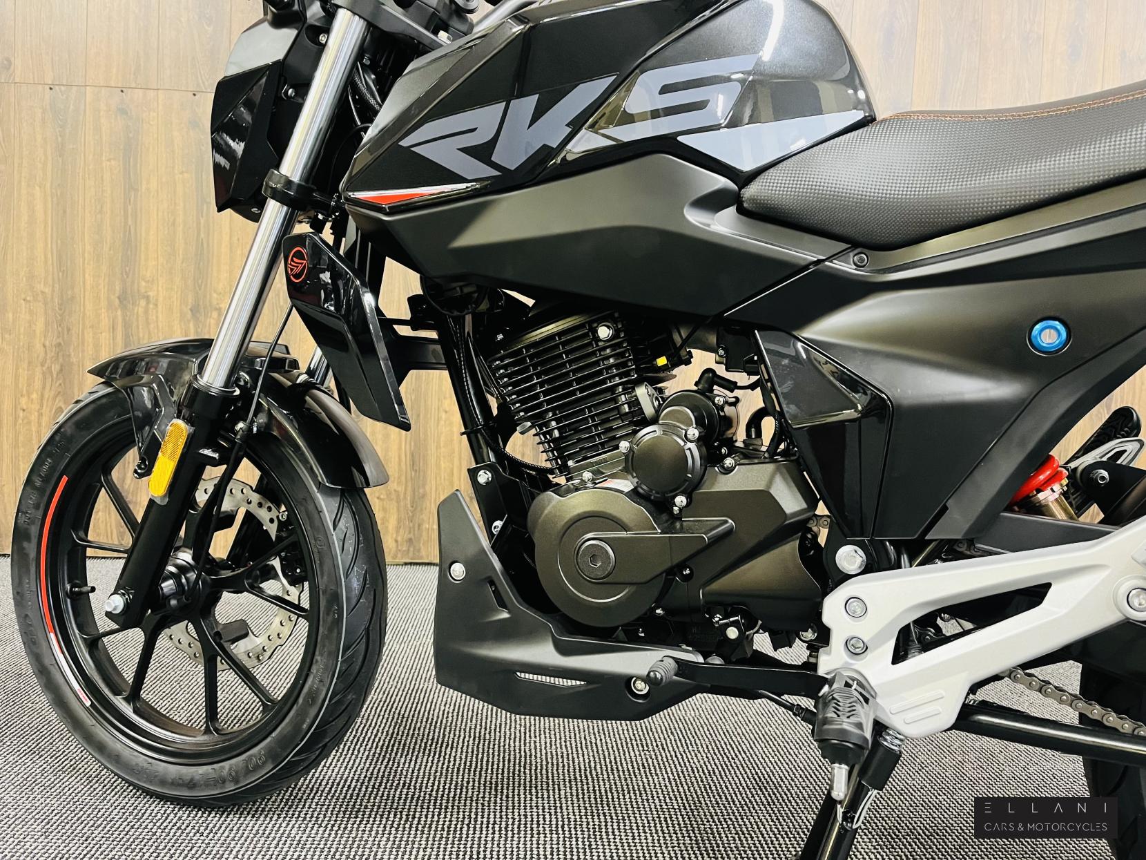 Keeway RKS 125 125 Naked Petrol Manual Euro 5 (12 ps)