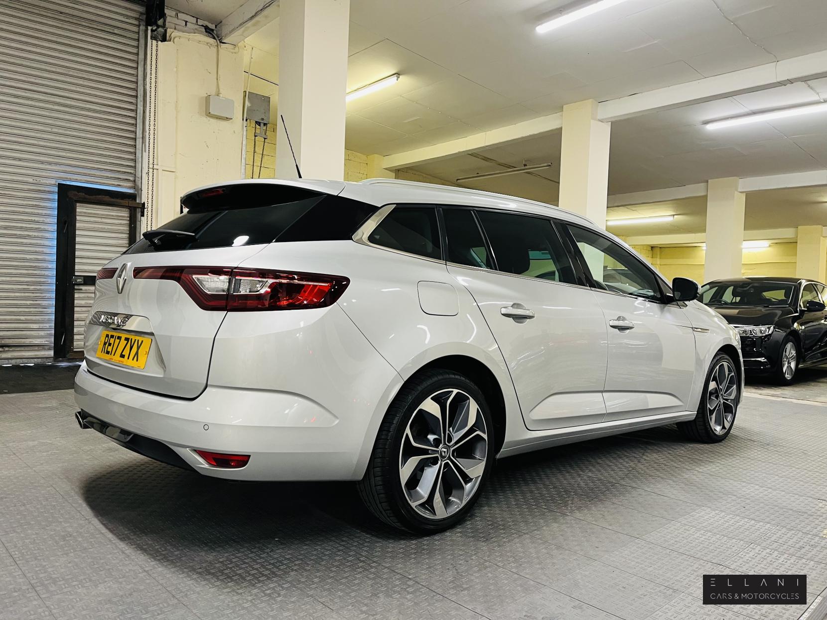Renault Megane 1.5 dCi Signature Nav Sport Tourer 5dr Diesel Manual Euro 6 (s/s) (110 ps)