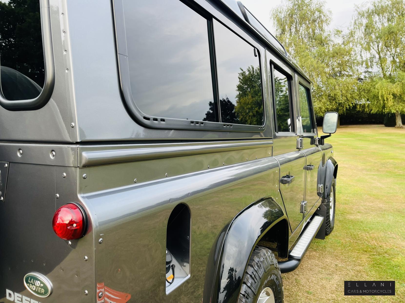 Land Rover Defender 110 2.2 TDCi Landmark SUV Double Cab 5dr Diesel Manual 4WD MWB Euro 5 (122 ps)