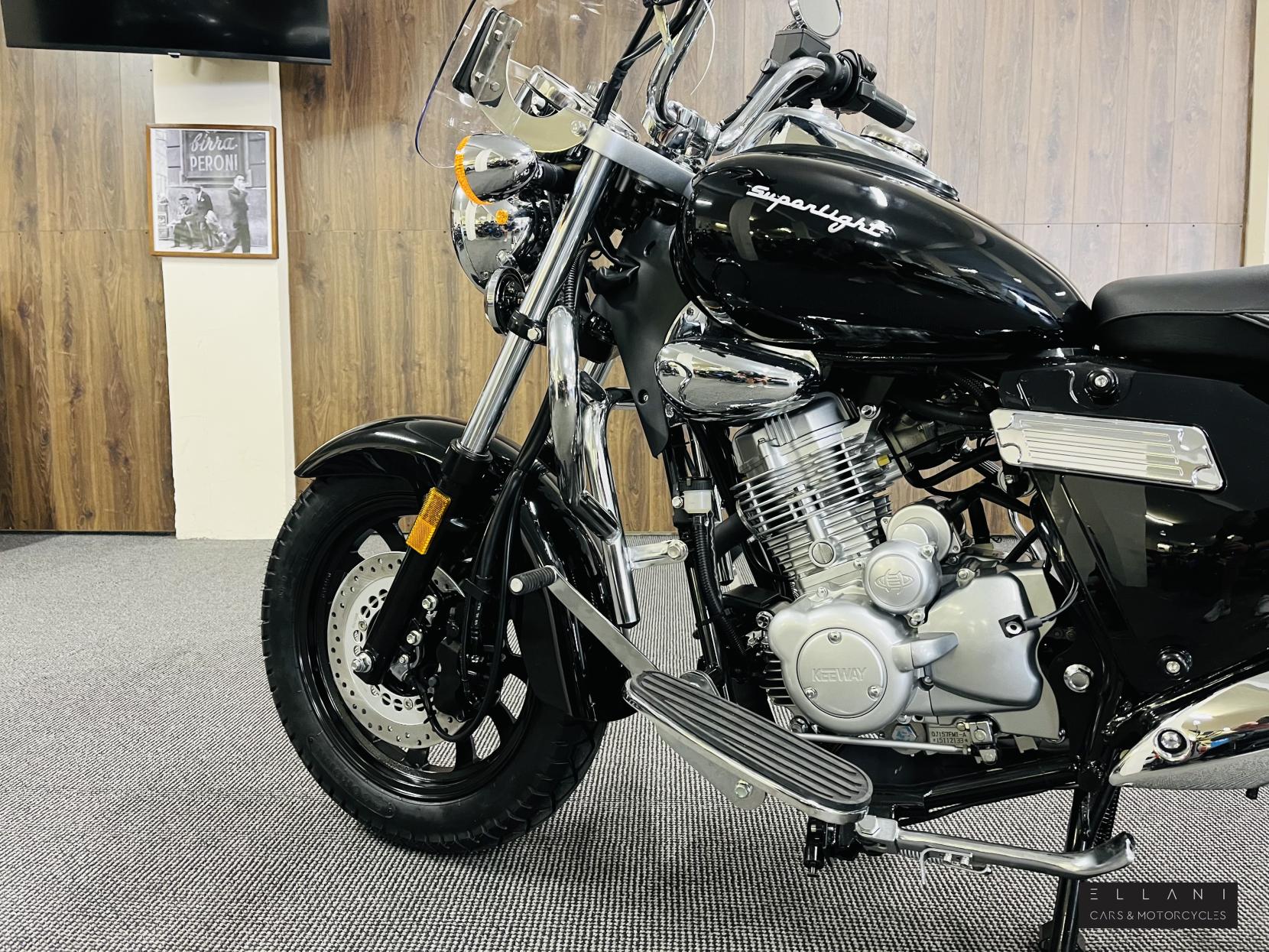 Keeway Superlight 125 125 Custom Cruiser Petrol Manual Euro 5 (10 ps)