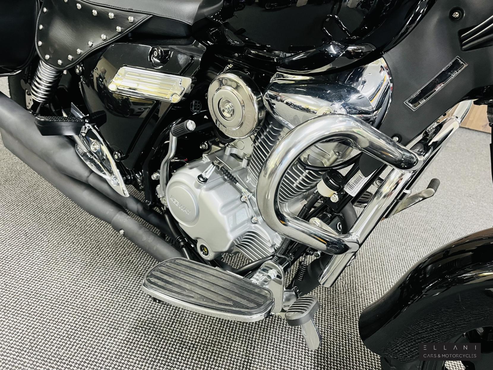 Keeway Superlight 125 125 Custom Cruiser Petrol Manual Euro 5 (10 ps)