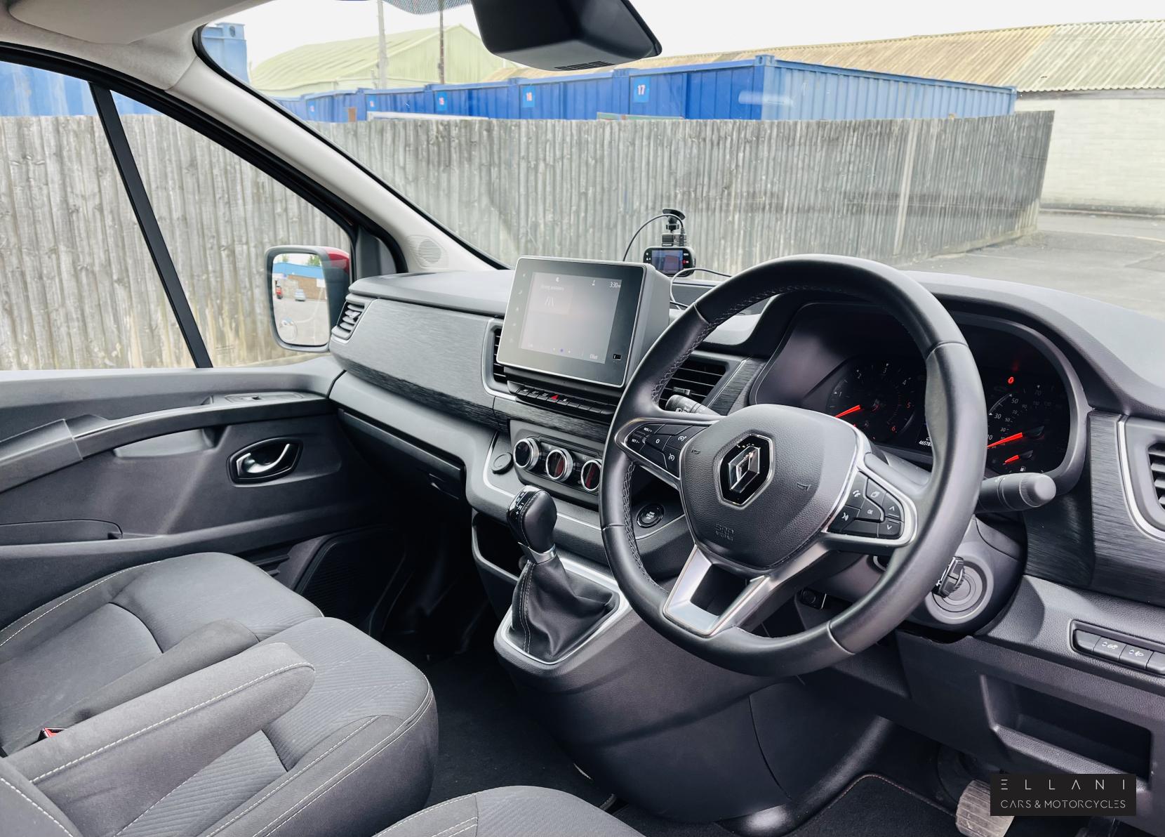 Renault Trafic 2.0 dCi Blue LL30 Sport Panel Van 5dr Diesel EDC L2 H1 Euro 6 (s/s) (150 ps)