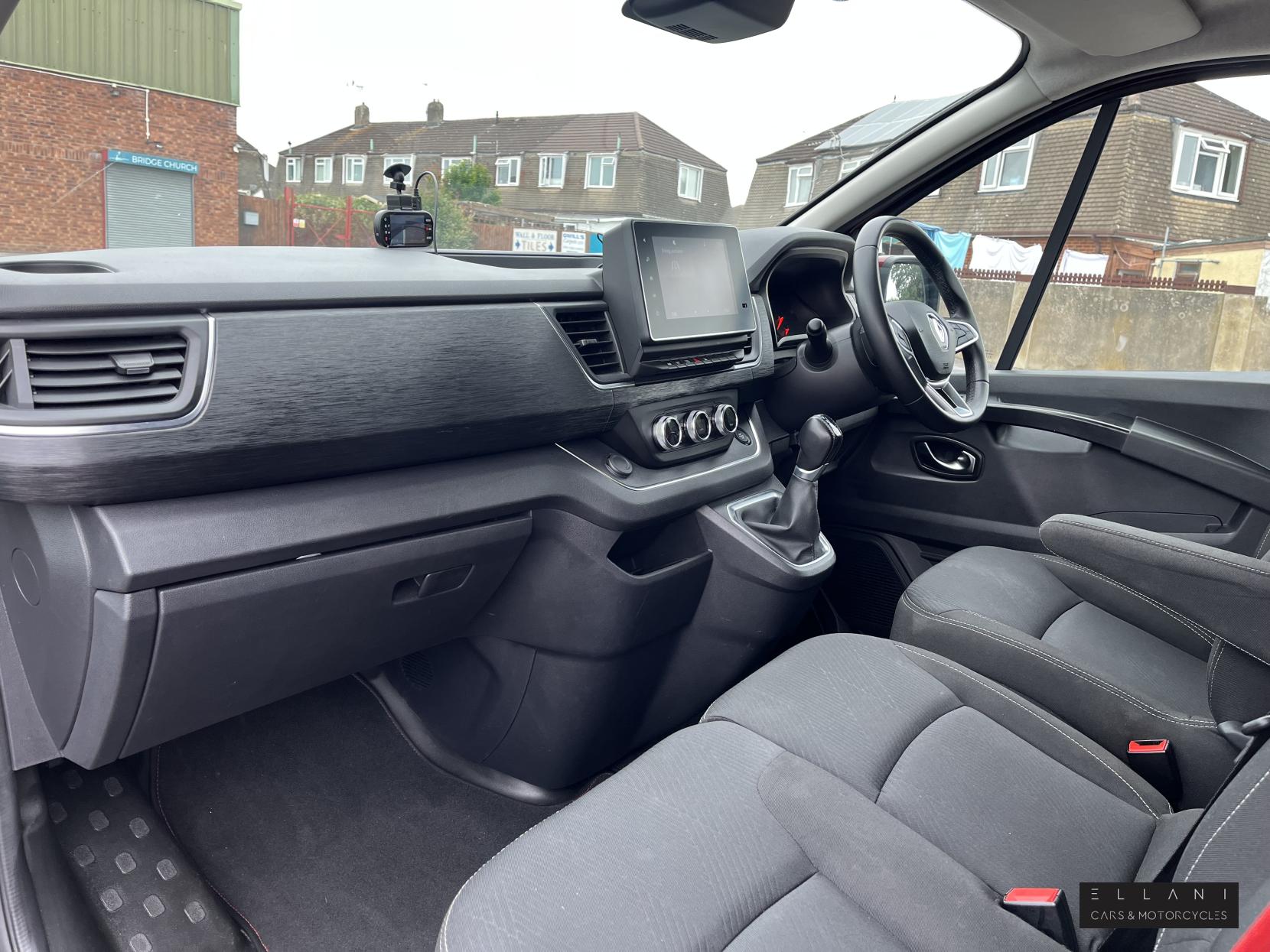 Renault Trafic 2.0 dCi Blue LL30 Sport Panel Van 5dr Diesel EDC L2 H1 Euro 6 (s/s) (150 ps)