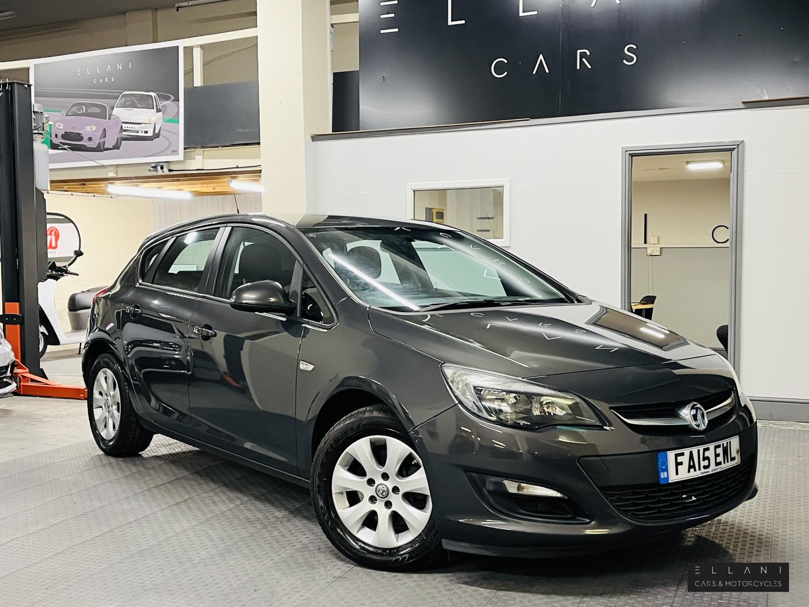 Vauxhall Astra 1.6 CDTi ecoFLEX 94g Design Hatchback 5dr Diesel Manual Euro 6 (s/s) (110 ps)