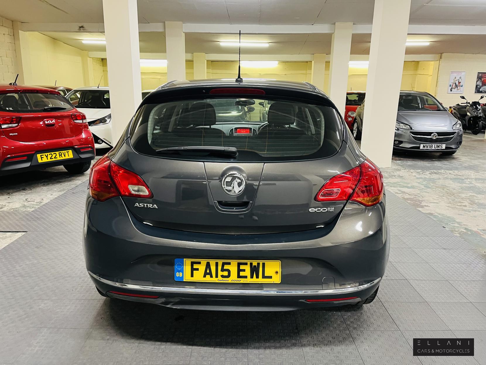 Vauxhall Astra 1.6 CDTi ecoFLEX 94g Design Hatchback 5dr Diesel Manual Euro 6 (s/s) (110 ps)