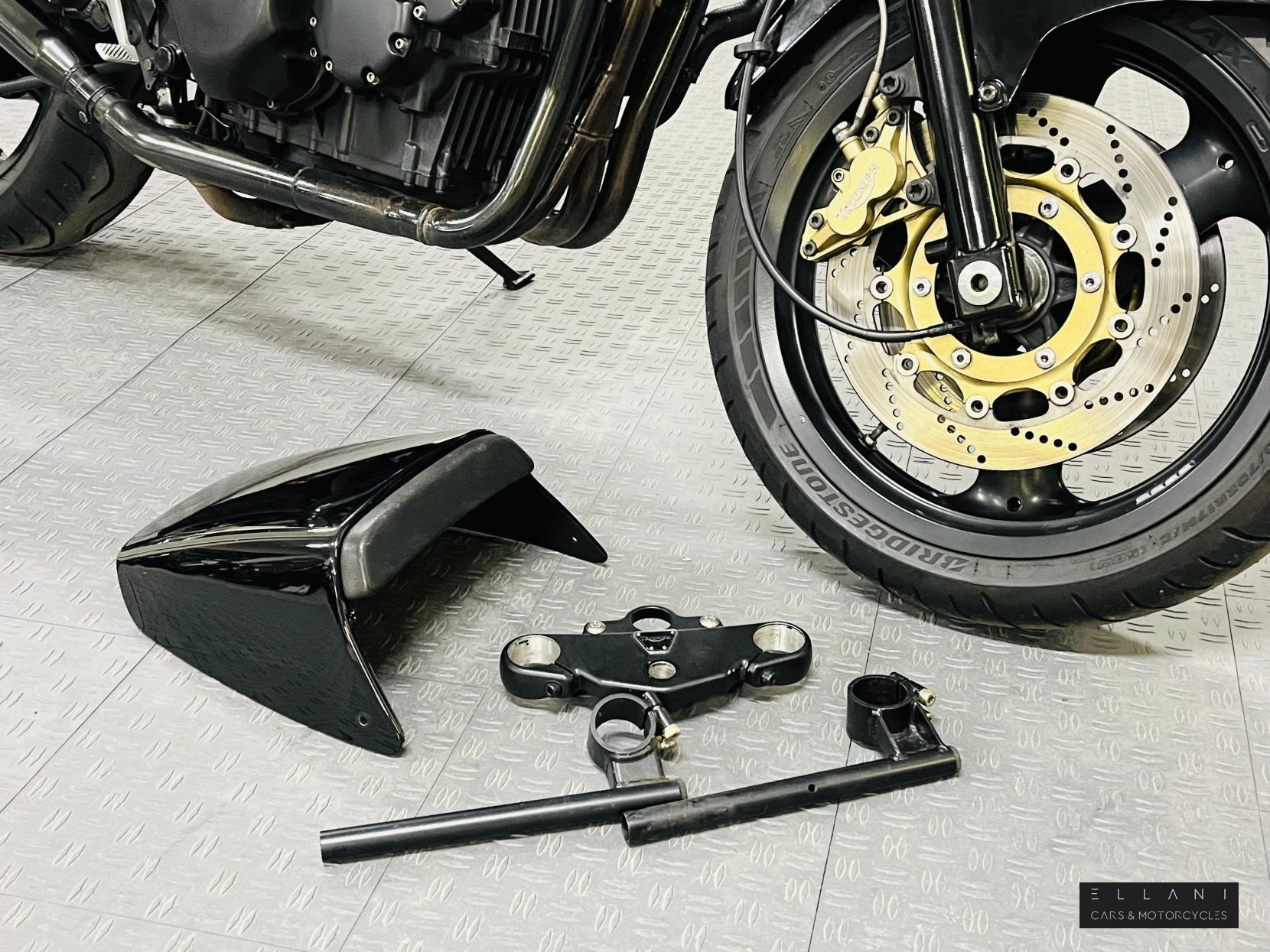 Triumph Speed Triple 900