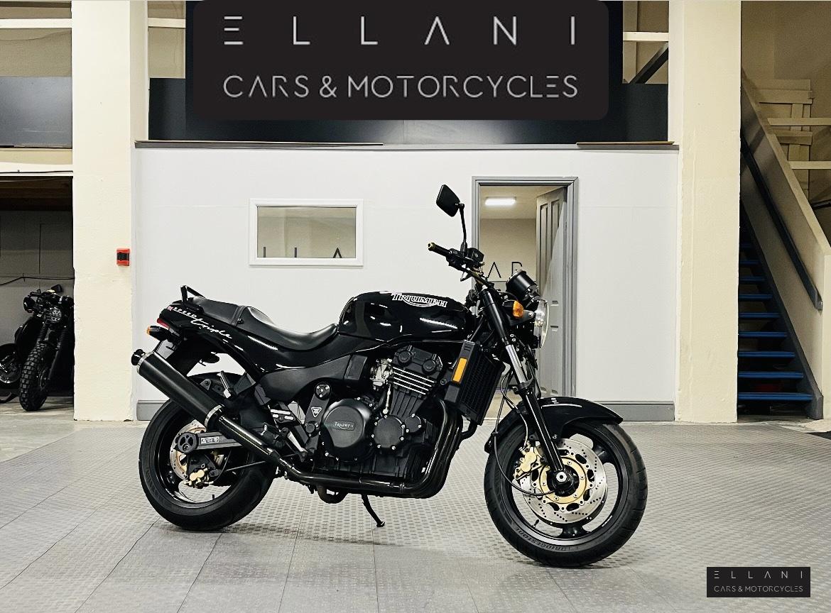 Triumph Speed Triple 900