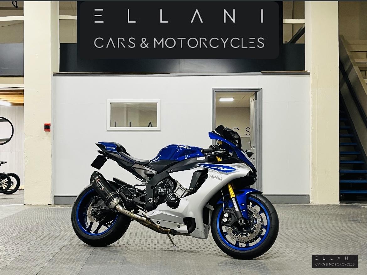 Yamaha R1 1000 Super Sports Petrol Manual (200 ps)