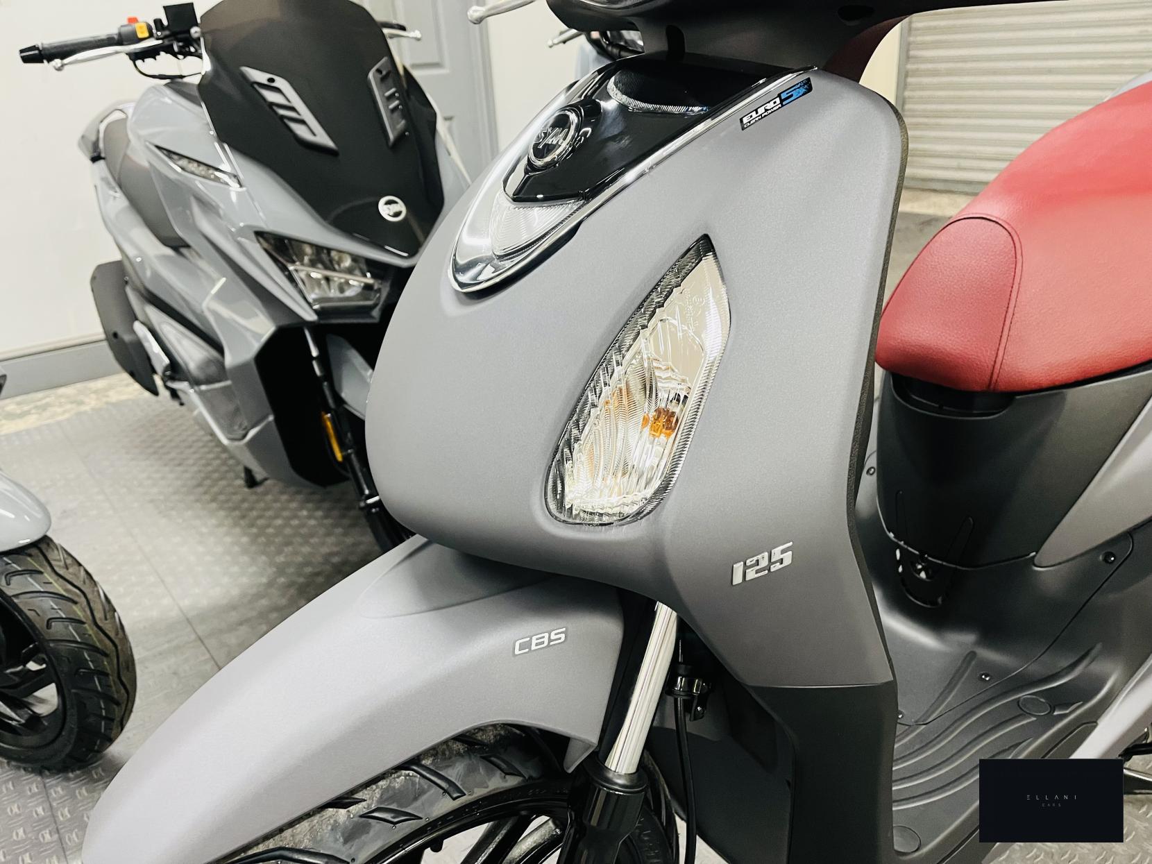 Sym Symphony 125 CBS Scooter Petrol Automatic (10 bhp)