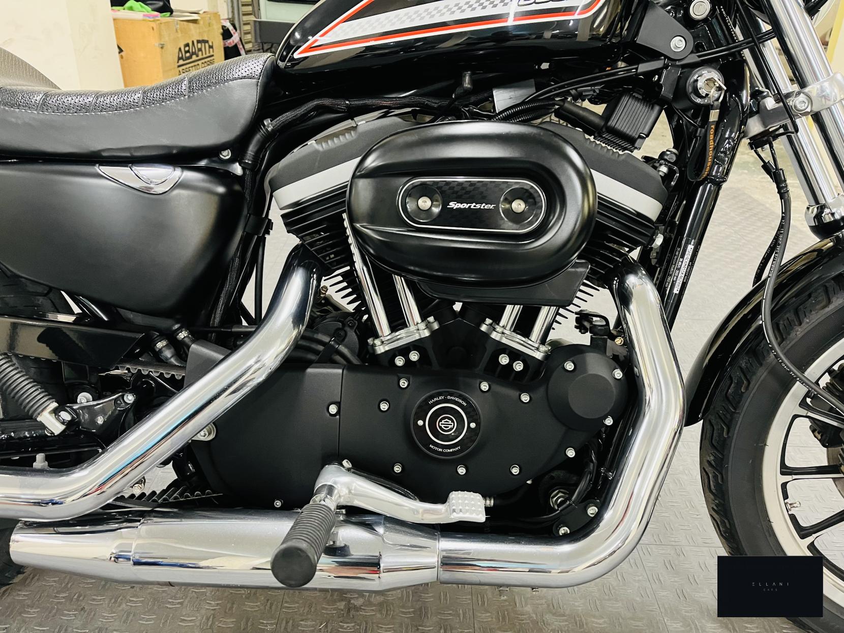 Harley-Davidson Sportster 883 XL R Petrol Manual (49 bhp)