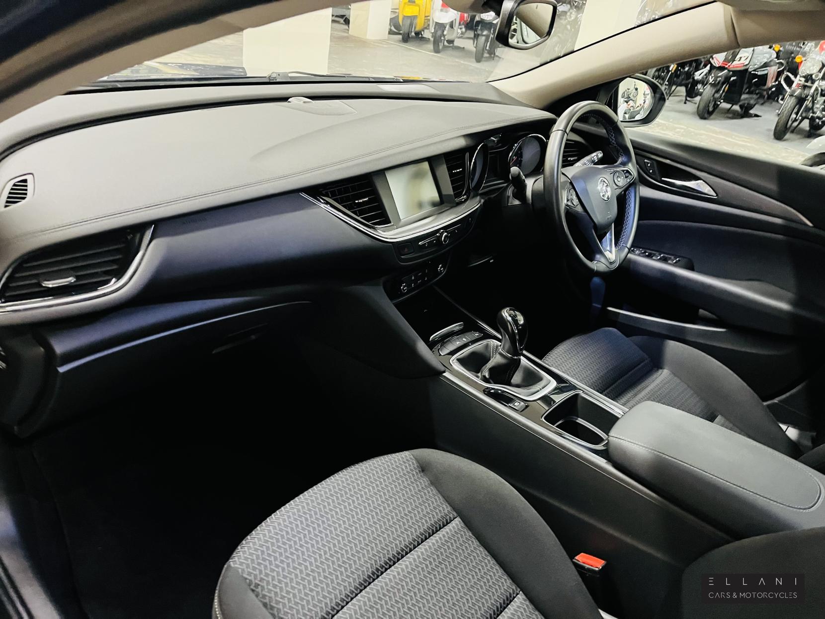 Vauxhall Insignia 1.5 Turbo D SE Nav Grand Sport 5dr Diesel Manual Euro 6 (s/s) (122 ps)