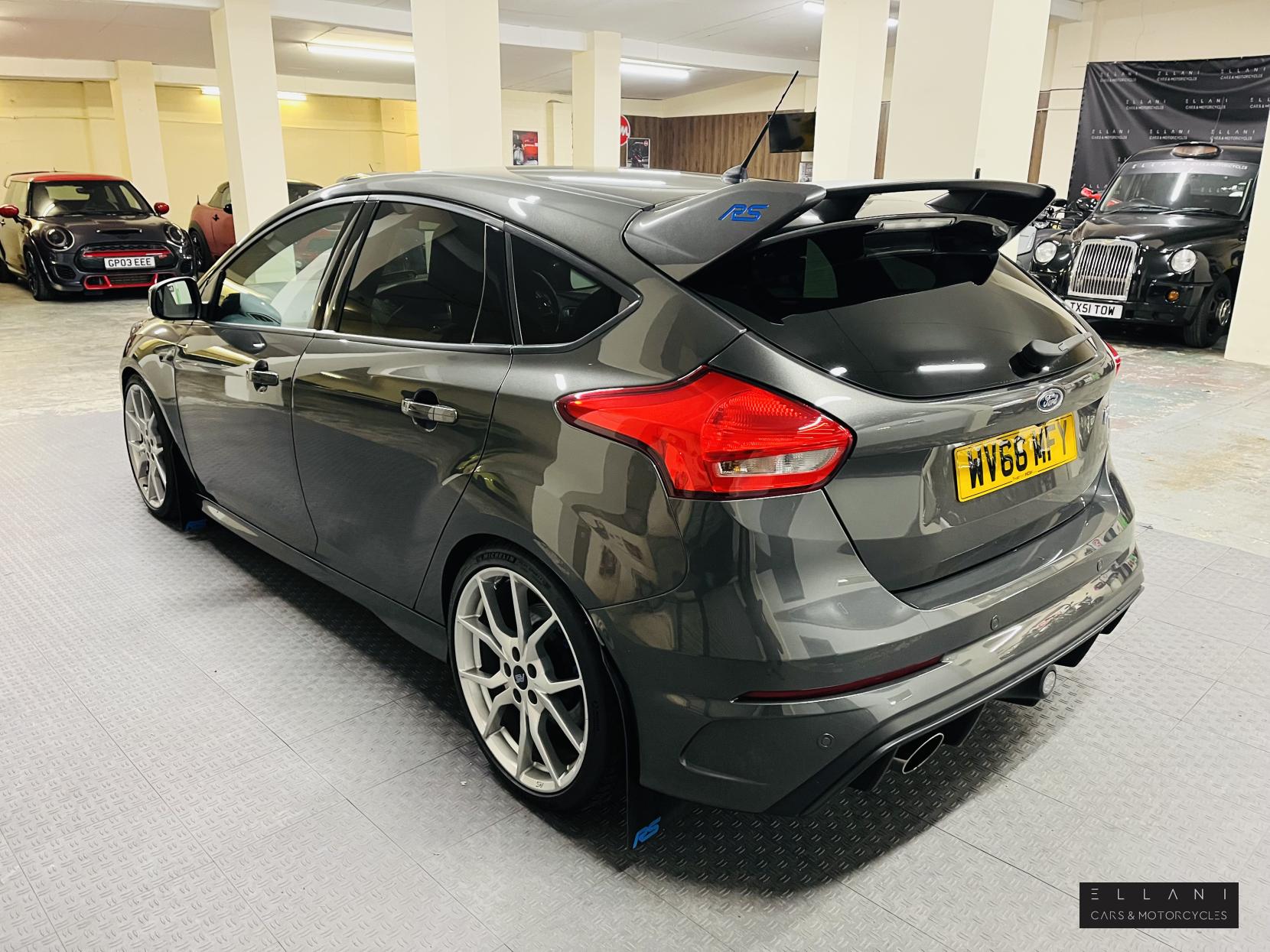 Ford Focus 2.3T EcoBoost RS Hatchback 5dr Petrol Manual AWD Euro 6 (s/s) (350 ps)