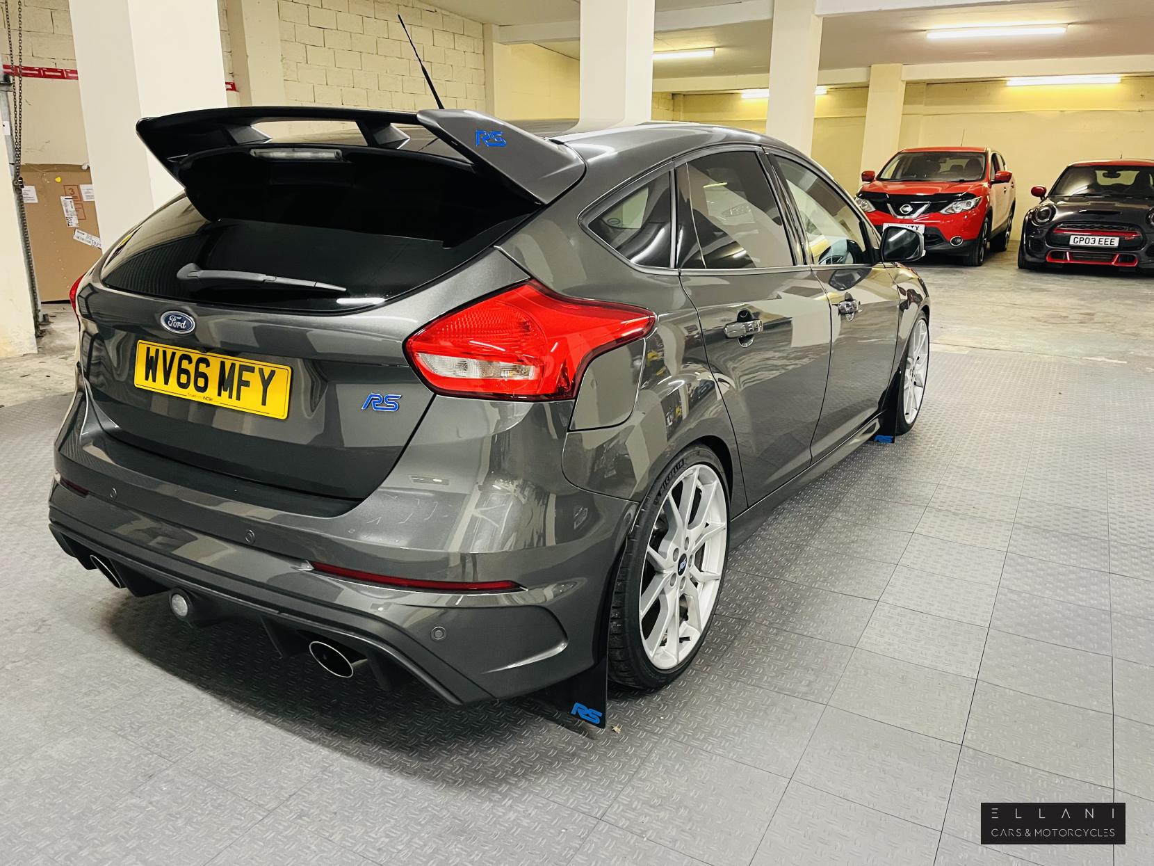 Ford Focus 2.3T EcoBoost RS Hatchback 5dr Petrol Manual AWD Euro 6 (s/s) (350 ps)