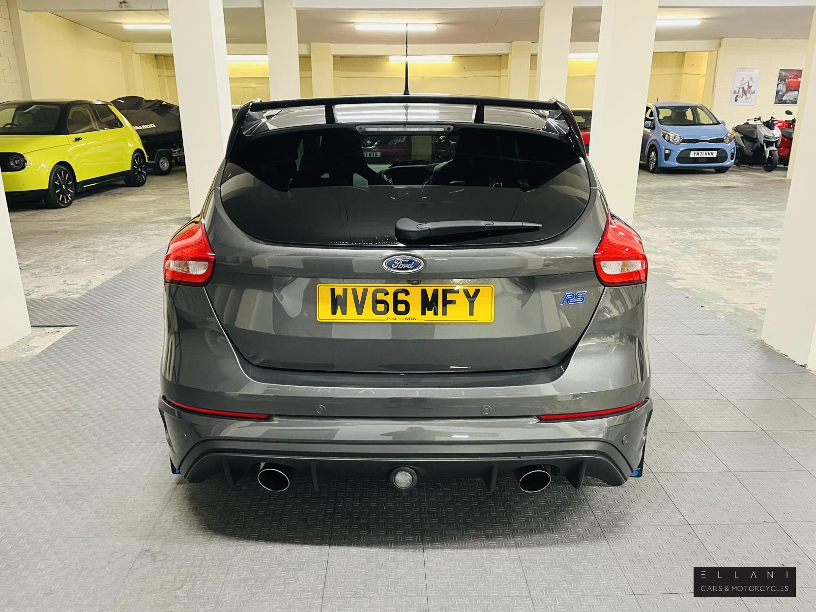 Ford Focus 2.3T EcoBoost RS Hatchback 5dr Petrol Manual AWD Euro 6 (s/s) (350 ps)