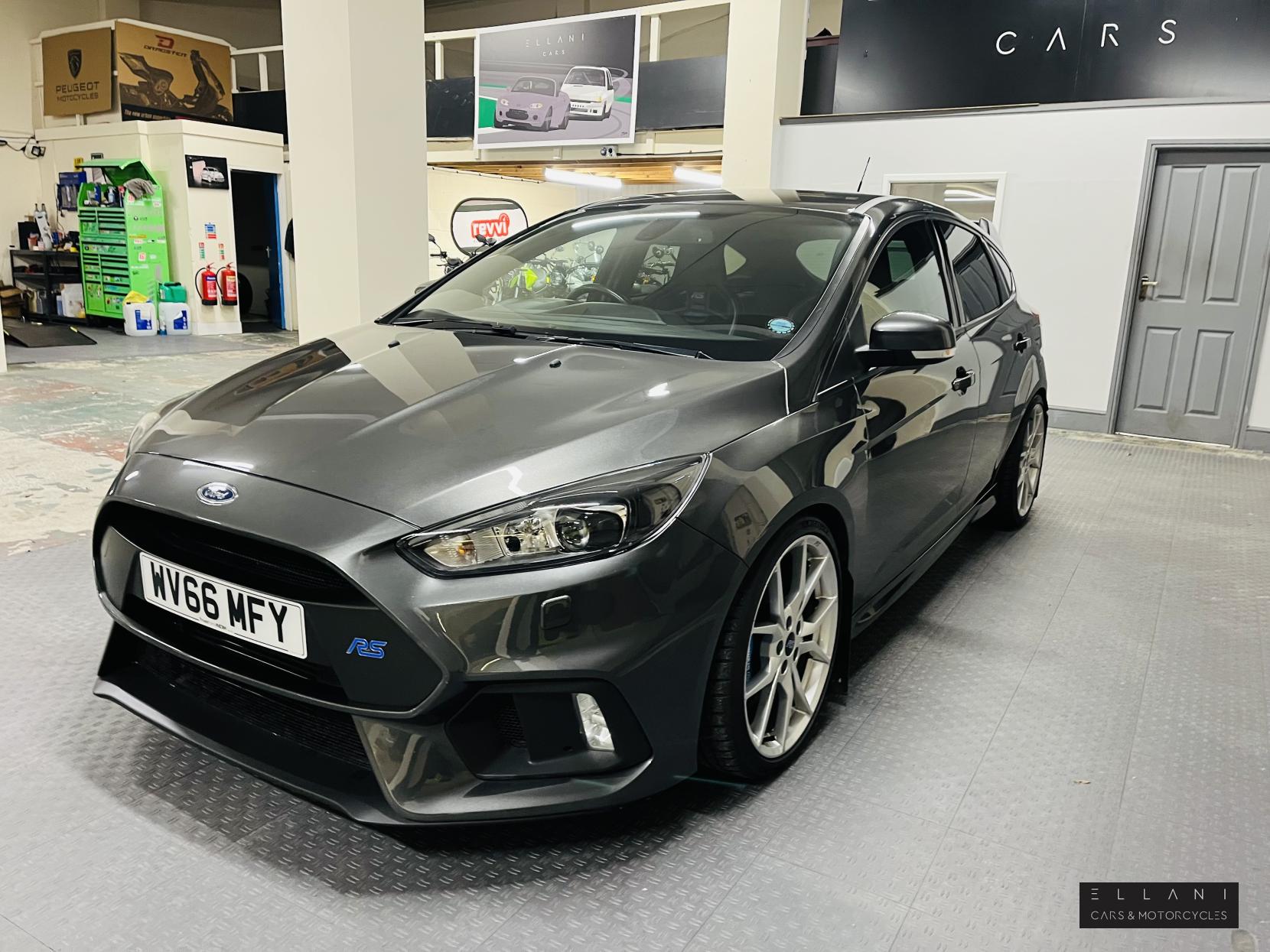 Ford Focus 2.3T EcoBoost RS Hatchback 5dr Petrol Manual AWD Euro 6 (s/s) (350 ps)