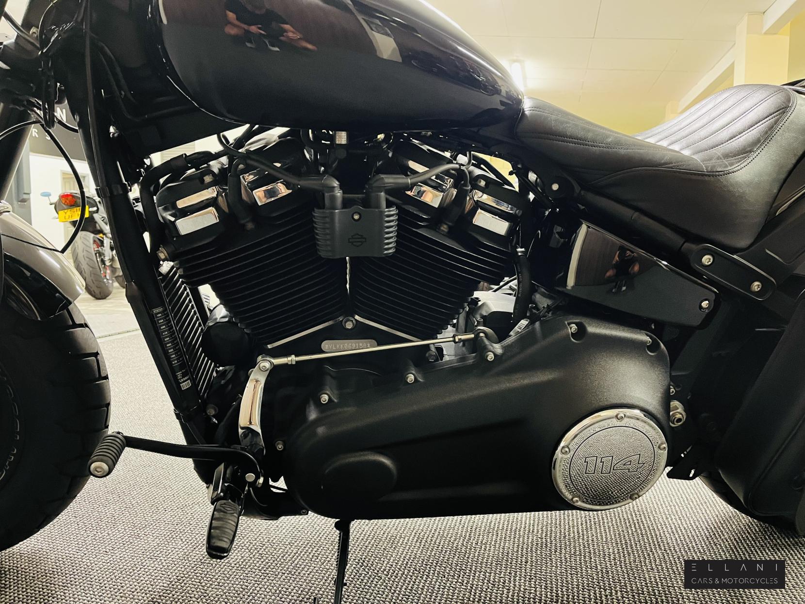 Harley-Davidson Dyna 1868 FXFBS Fat Bob 114 Custom Cruiser Petrol Manual Euro 4 (93 ps)