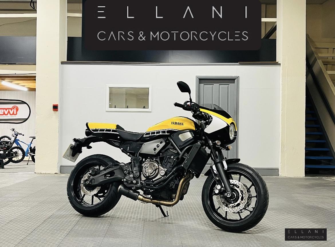 Yamaha XSR700 700 ABS Roadster/Retro Petrol Manual Euro 4 (75 ps)