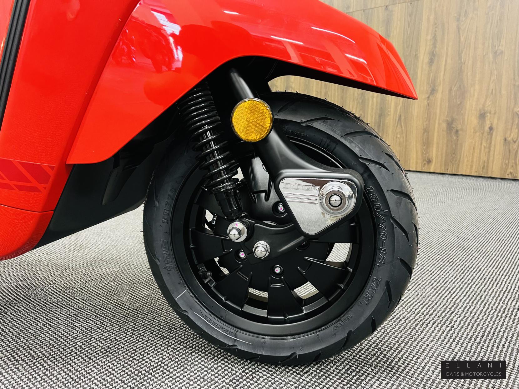 Lambretta X 125 125 Scooter Petrol CVT Euro 5 (12 ps)