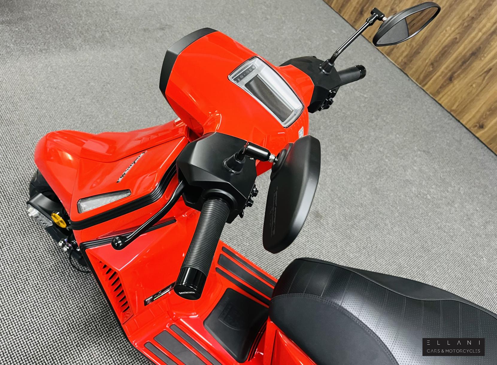 Lambretta X 125 125 Scooter Petrol CVT Euro 5 (12 ps)