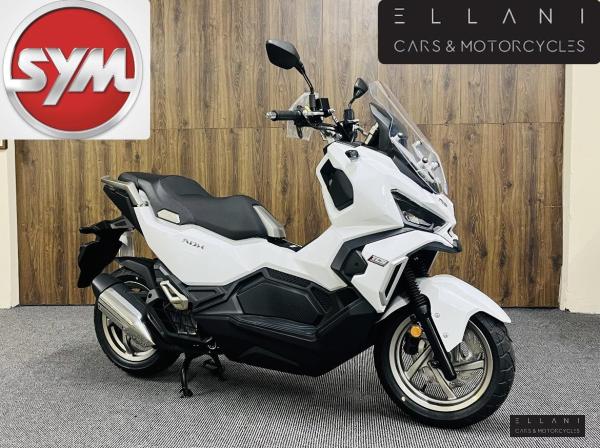 SYM ADX 125 125 ADX Scooter Petrol CVT Euro 5 (12 ps)