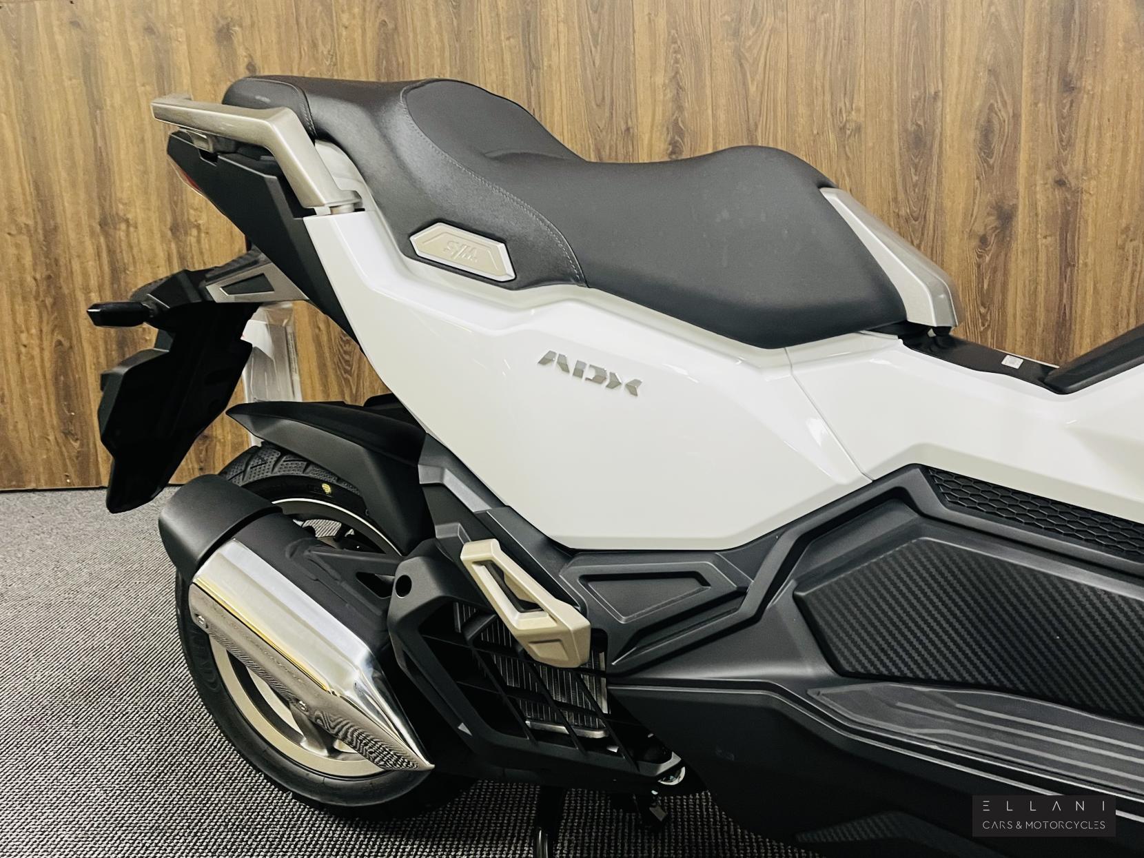 SYM ADX 125 125 ADX Scooter Petrol CVT Euro 5 (12 ps)