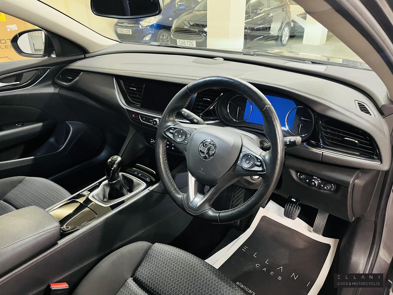 Vauxhall Insignia 1.5 Turbo D SE Edition Grand Sport 5dr Diesel Manual Euro 6 (s/s) (122 ps)