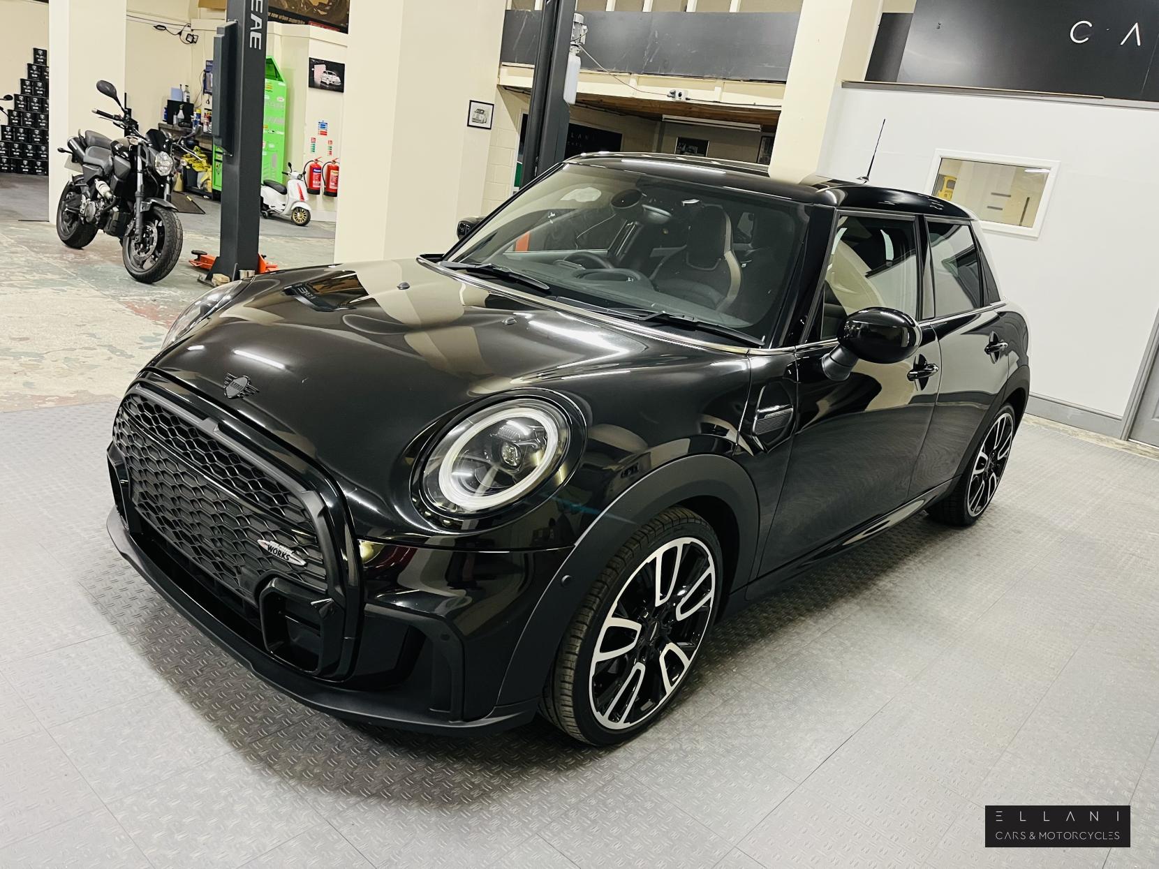 MINI Hatch 1.5 Cooper Sport Hatchback 5dr Petrol Steptronic Euro 6 (s/s) (136 ps)