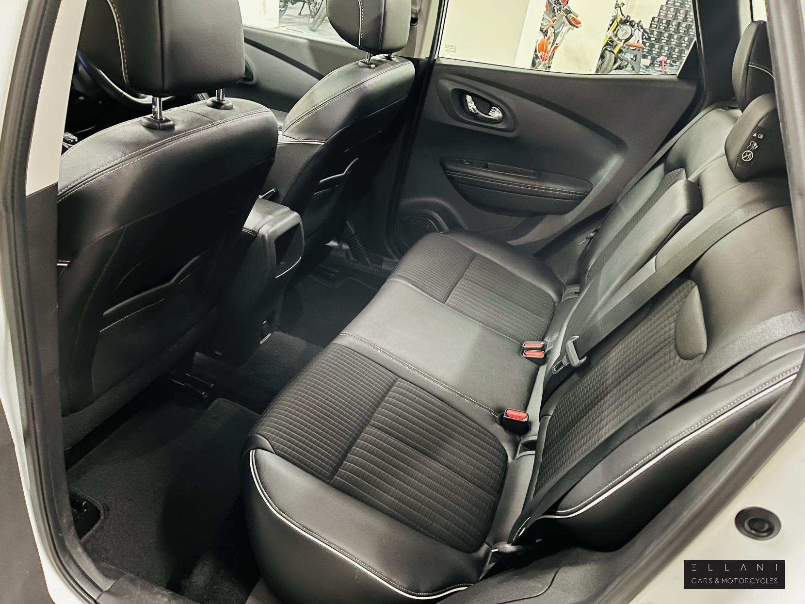 Renault Kadjar 1.5 dCi Signature Nav SUV 5dr Diesel Manual Euro 6 (s/s) (110 ps)