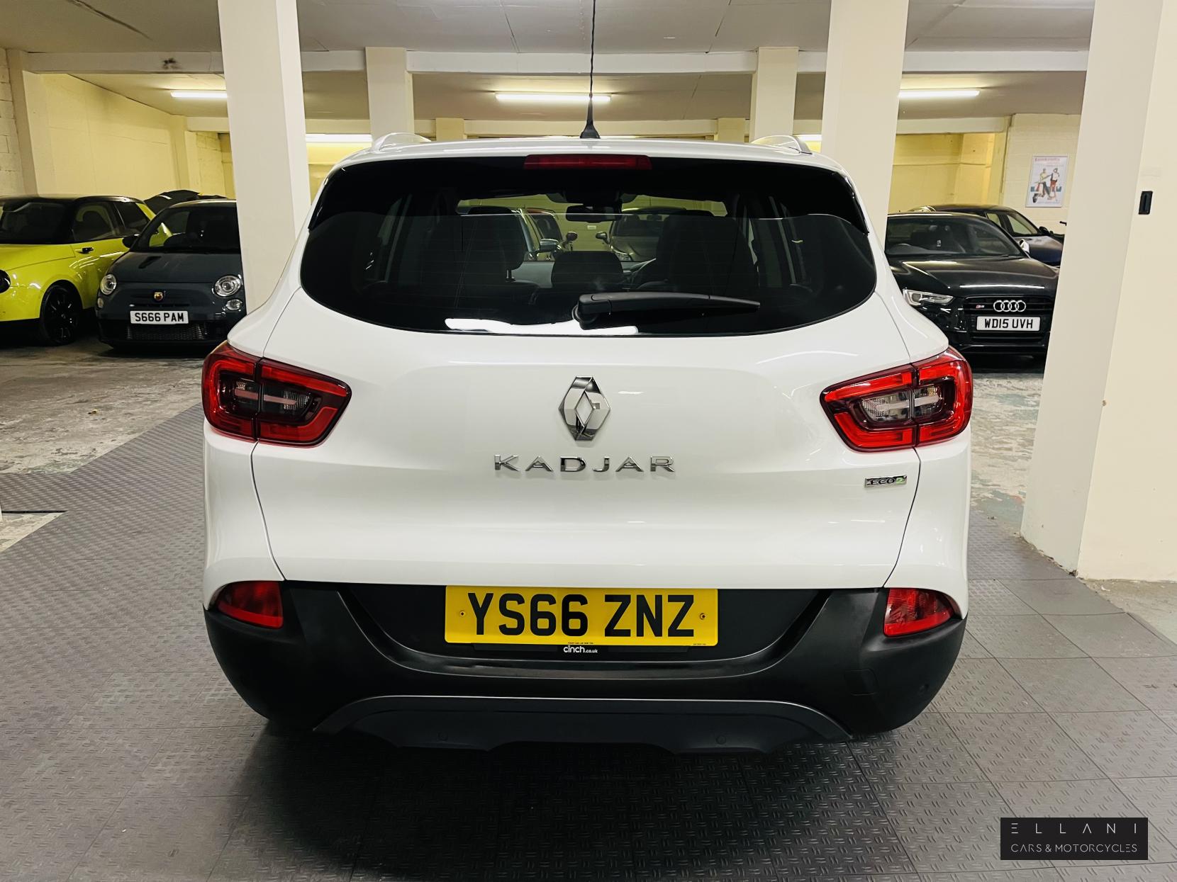 Renault Kadjar 1.5 dCi Signature Nav SUV 5dr Diesel Manual Euro 6 (s/s) (110 ps)
