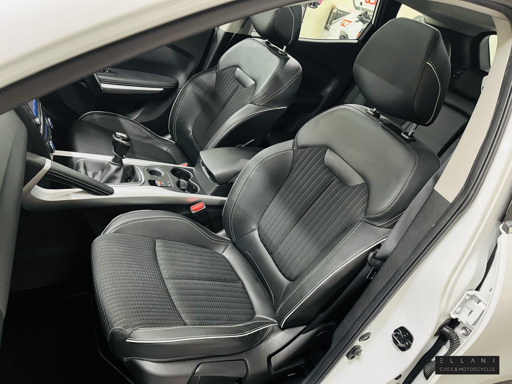 Renault Kadjar 1.5 dCi Signature Nav SUV 5dr Diesel Manual Euro 6 (s/s) (110 ps)