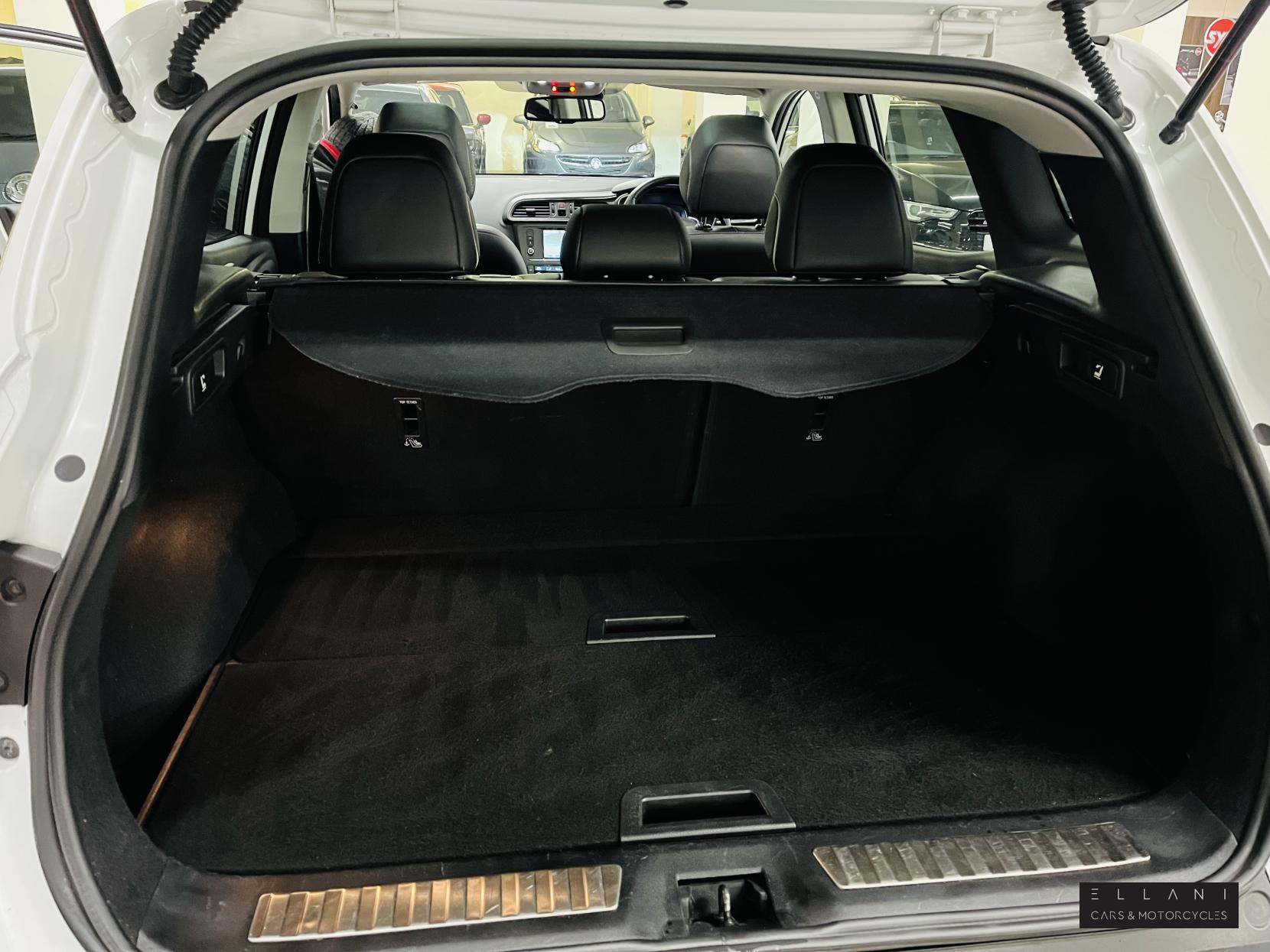 Renault Kadjar 1.5 dCi Signature Nav SUV 5dr Diesel Manual Euro 6 (s/s) (110 ps)